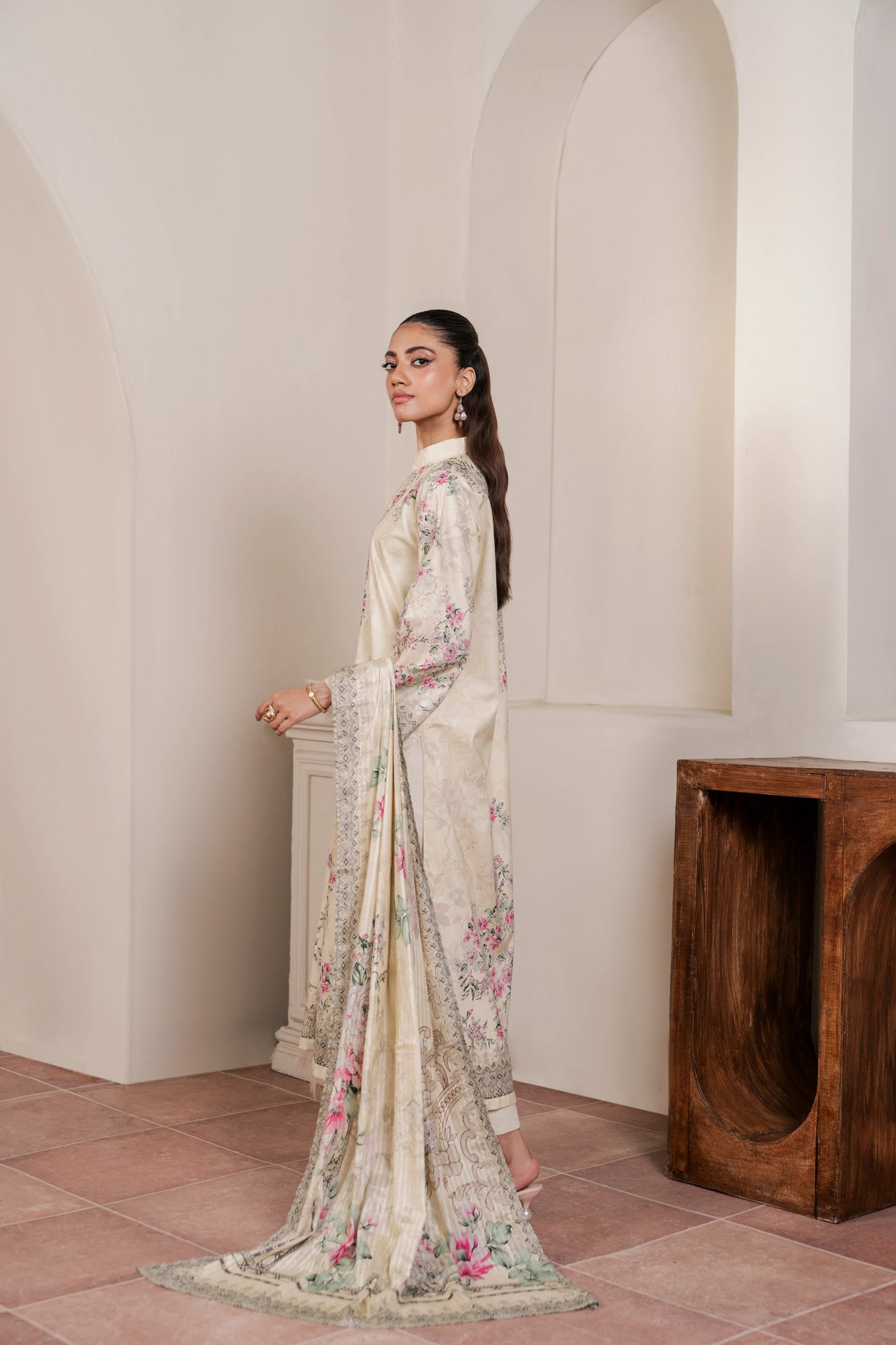 3Pc Firdous Cambric Printed Suit - D746