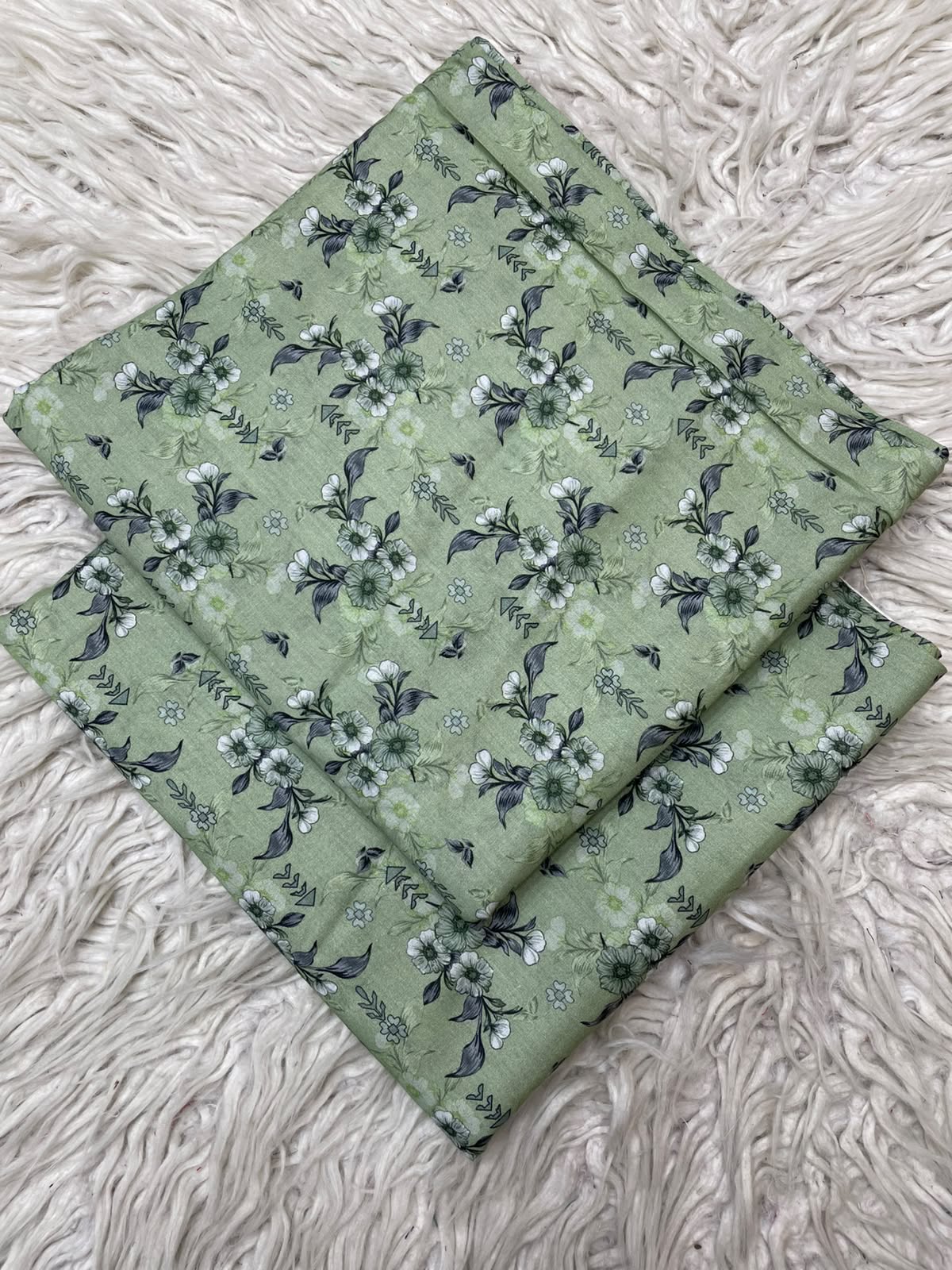2Pc Same Printed Lawn Suit 495