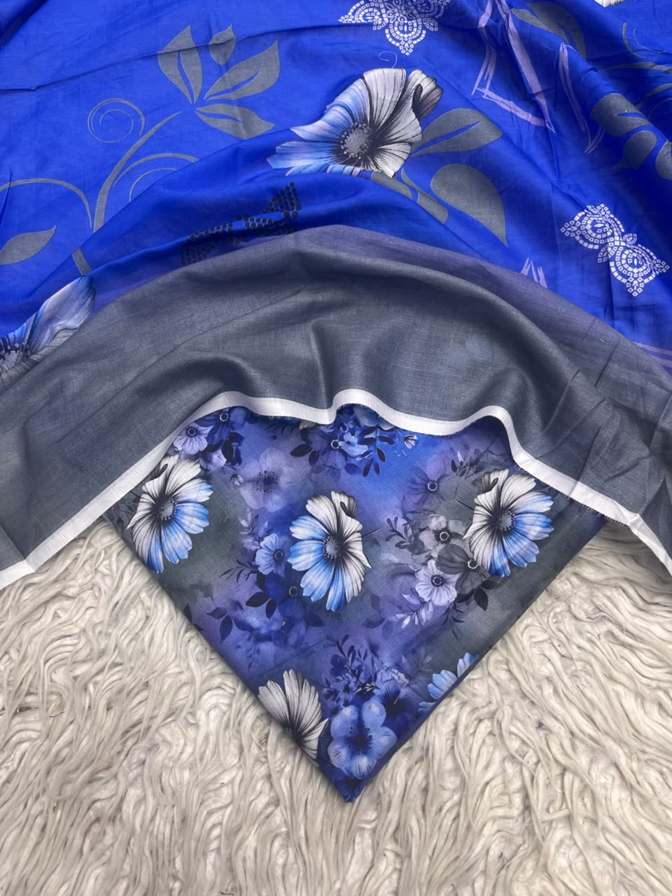 3Pc Same Digital Printed Lawn Suit 15