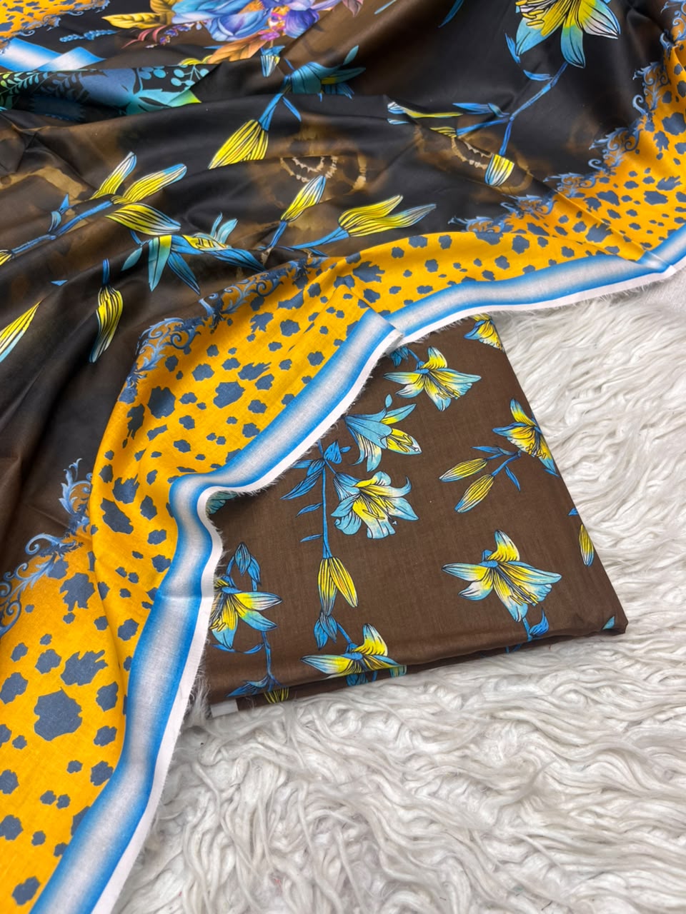 3Pc Same Digital Printed Lawn Suit 15