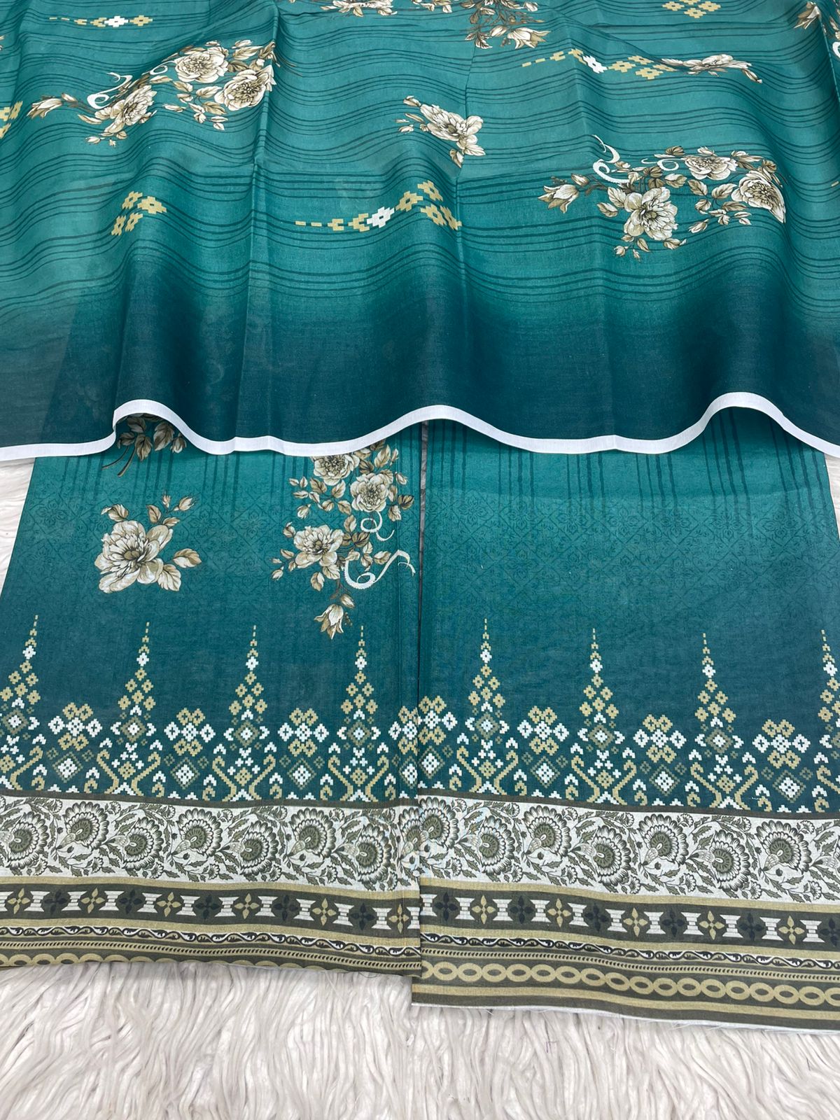 2Pc Civic Lawn Kameez & Dupatta Vol-3193