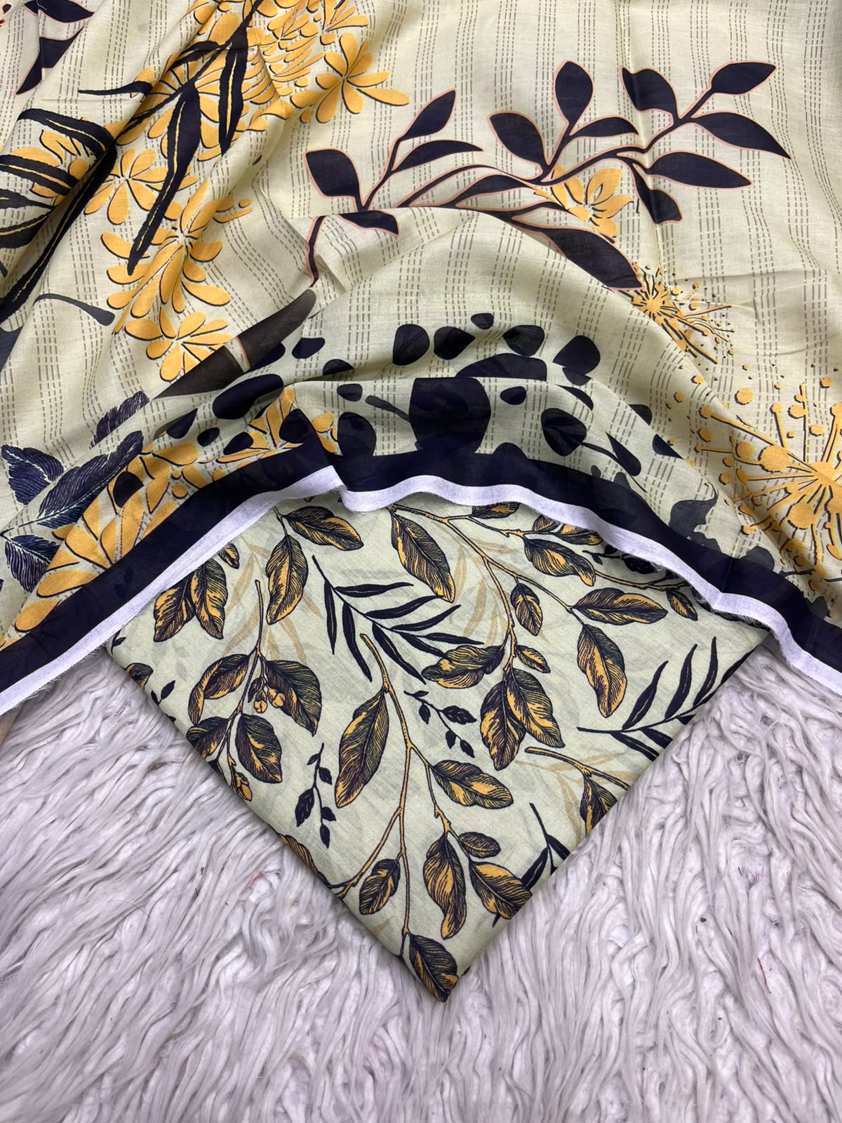 3Pc Same Digital Printed Lawn Suit 15