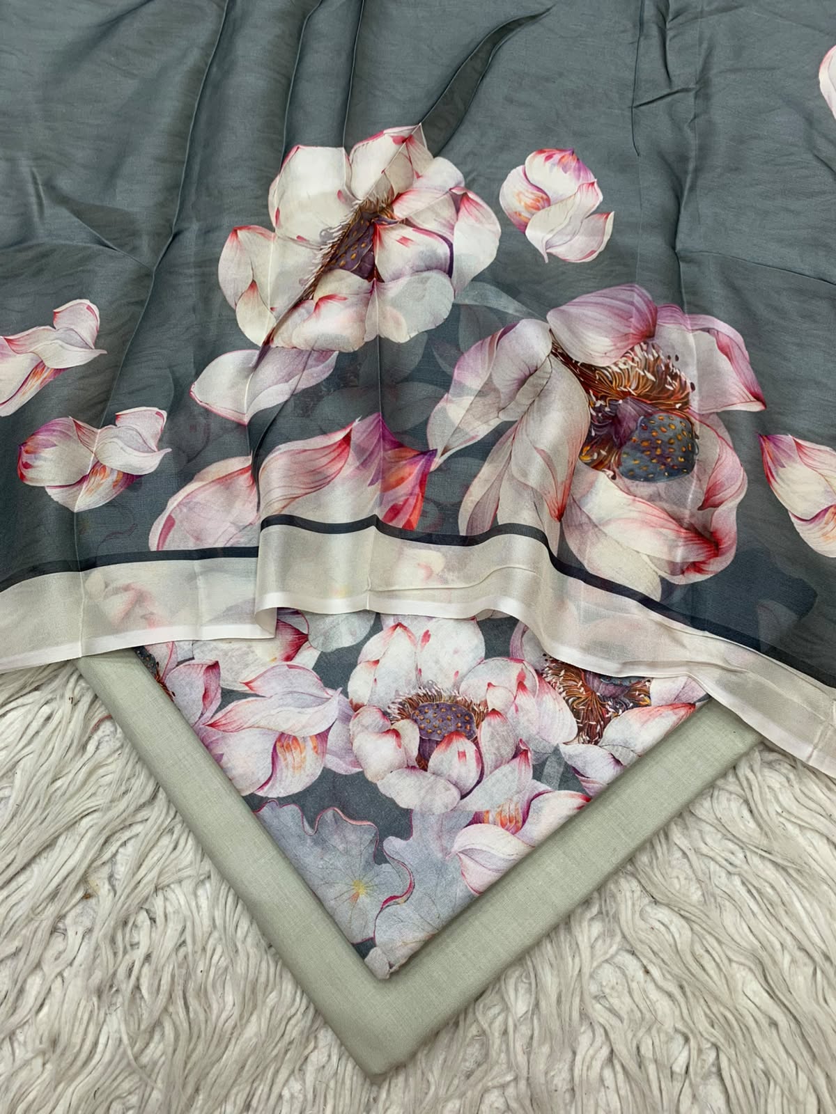 90x88 3Pc Premium Lawn Suit Vol-005
