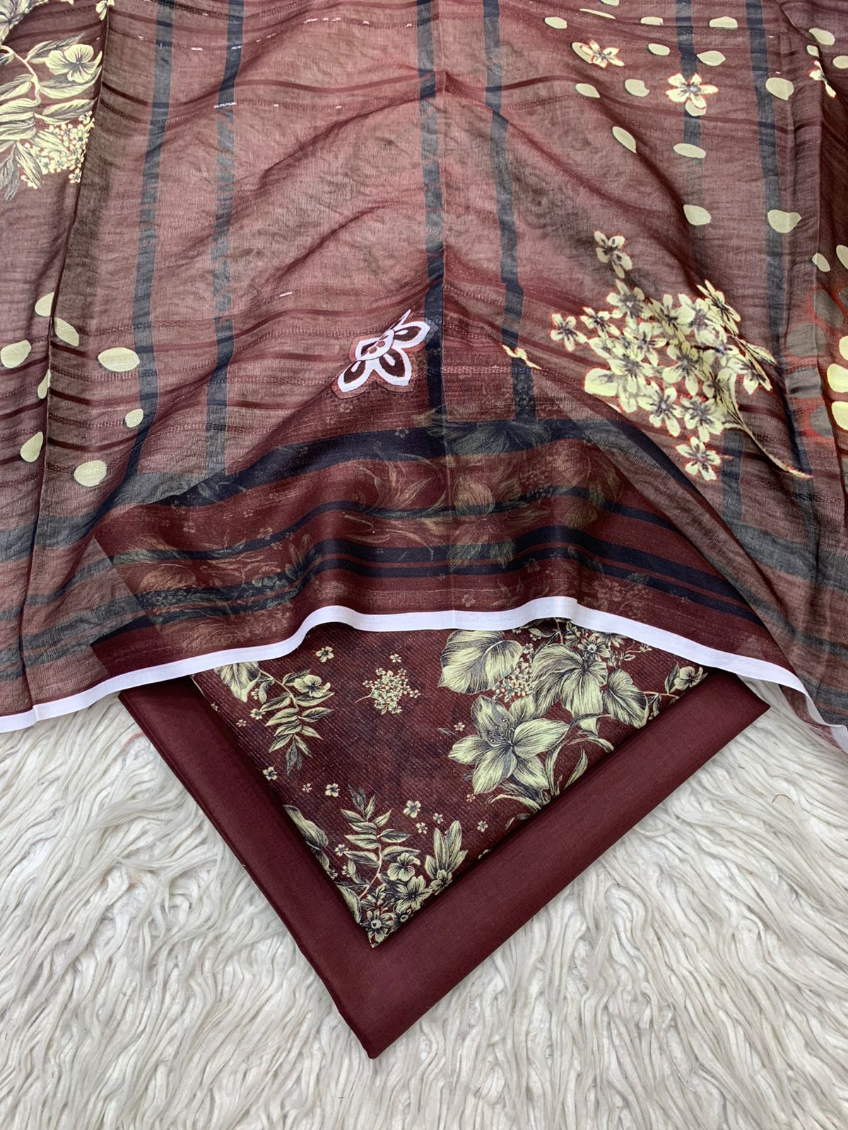 3Pc Al Karam Chamki Lawn Digital Printed Suit Vol-498