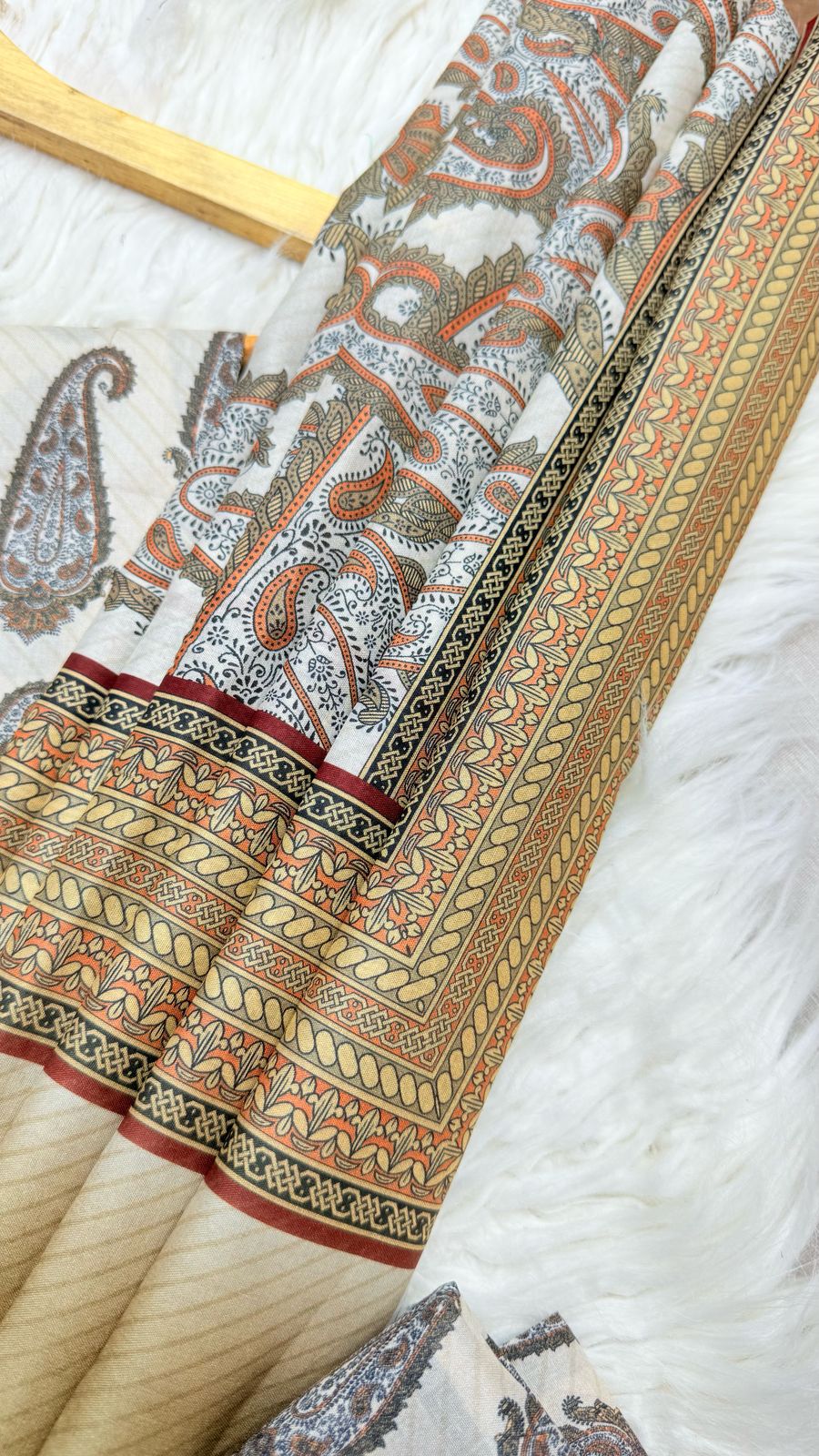 Firdous - Printed - Lawn - 3pc - D706