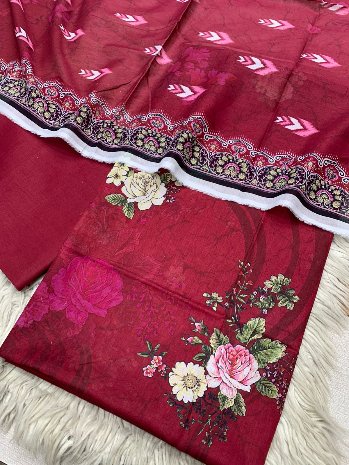 3Pc Sapphire Lawn Digital Printed Unstitched Suit Vol-0201