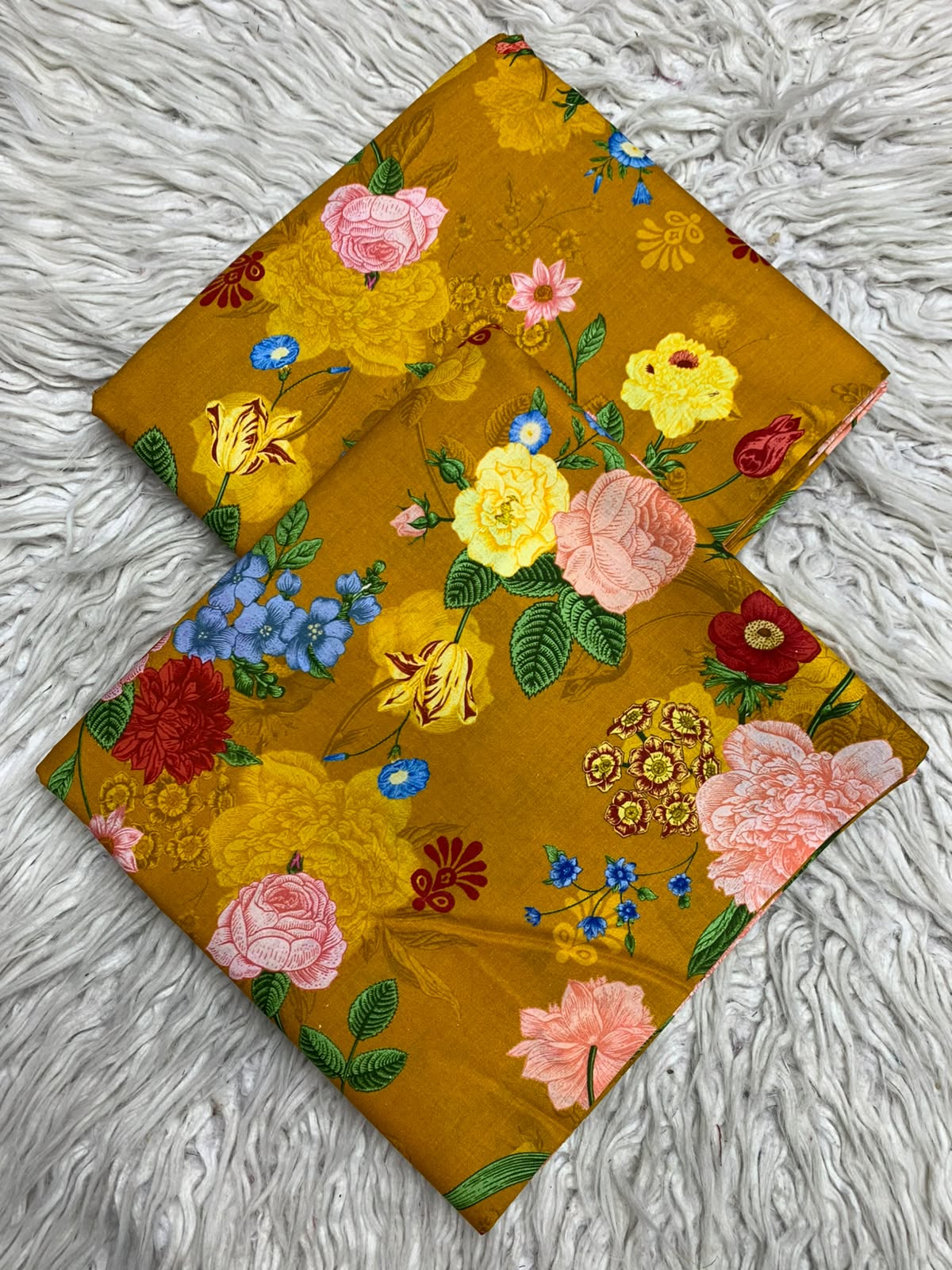 2Pc Same Printed Lawn 572