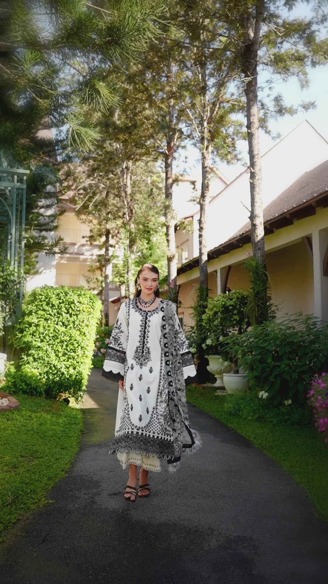 Ricamo 3 Piece Lawn Suit - Alnitus