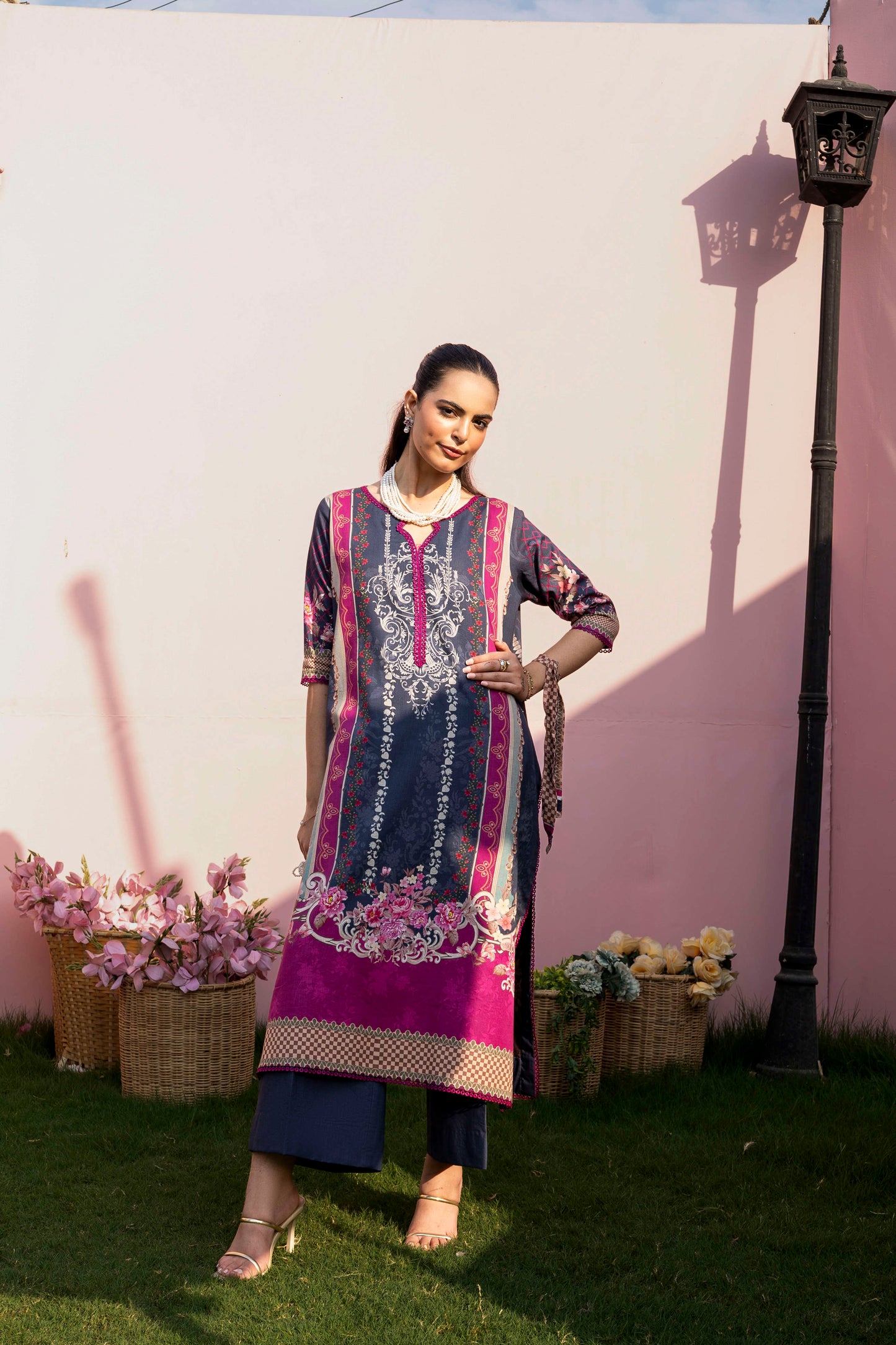 Firdous Kameez & Trouser - D921