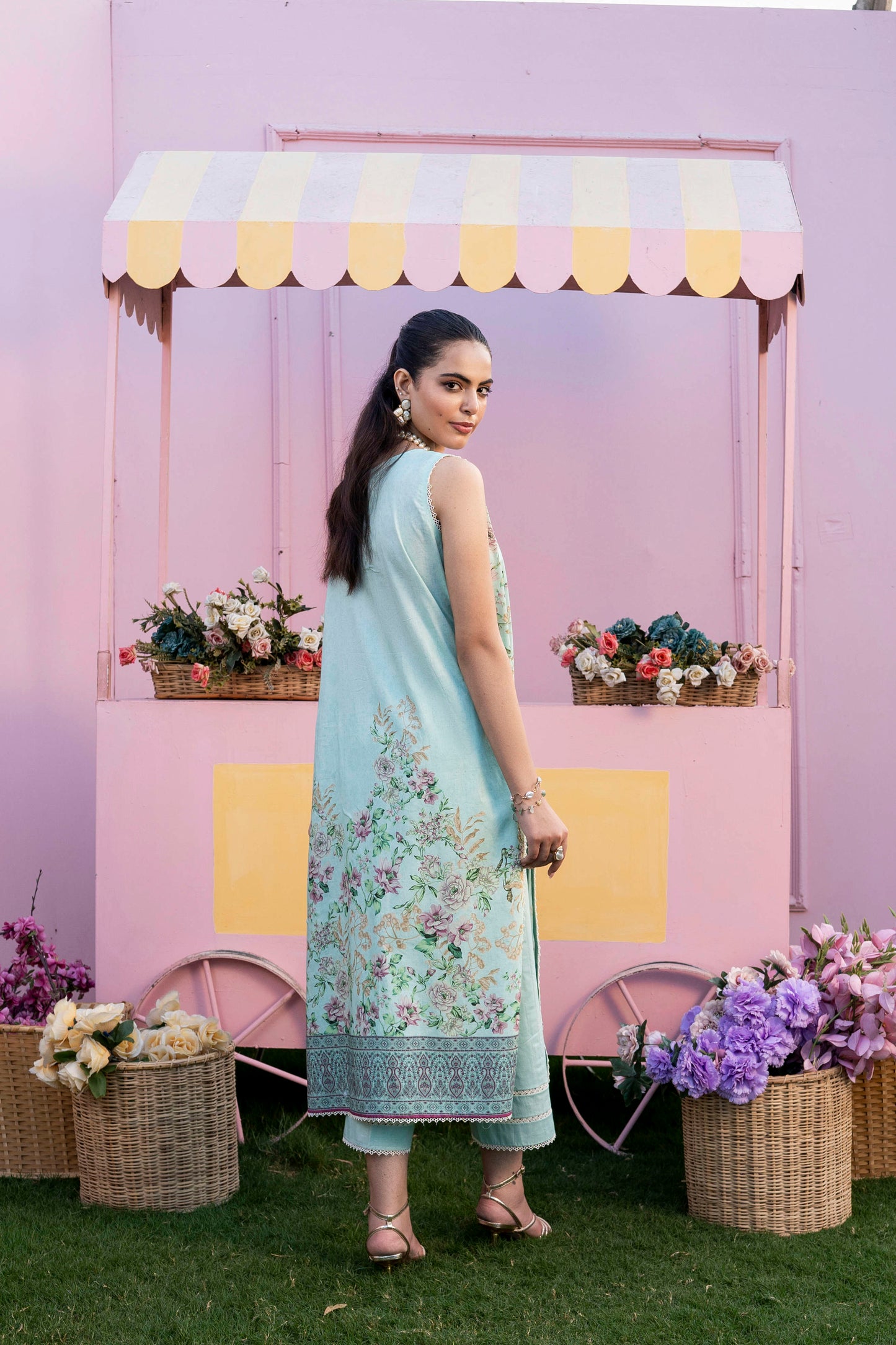 Firdous - Printed - Lawn Kameez & trouser- 2pc - D913 (1)