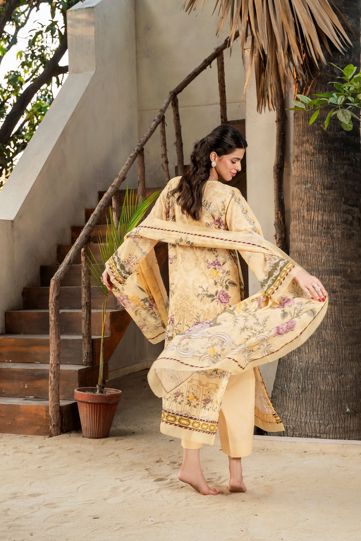 Printed - Lawn - 2pc kameez & Touser - D138 - Soleil