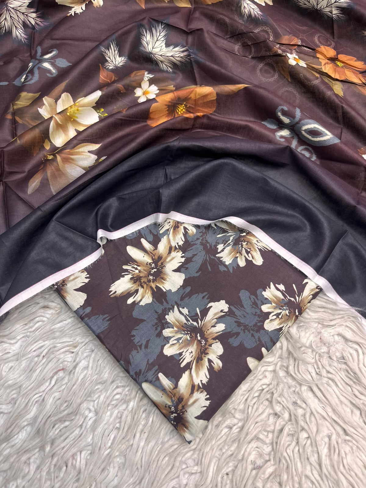 3Pc Same Digital Printed Lawn Suit 15