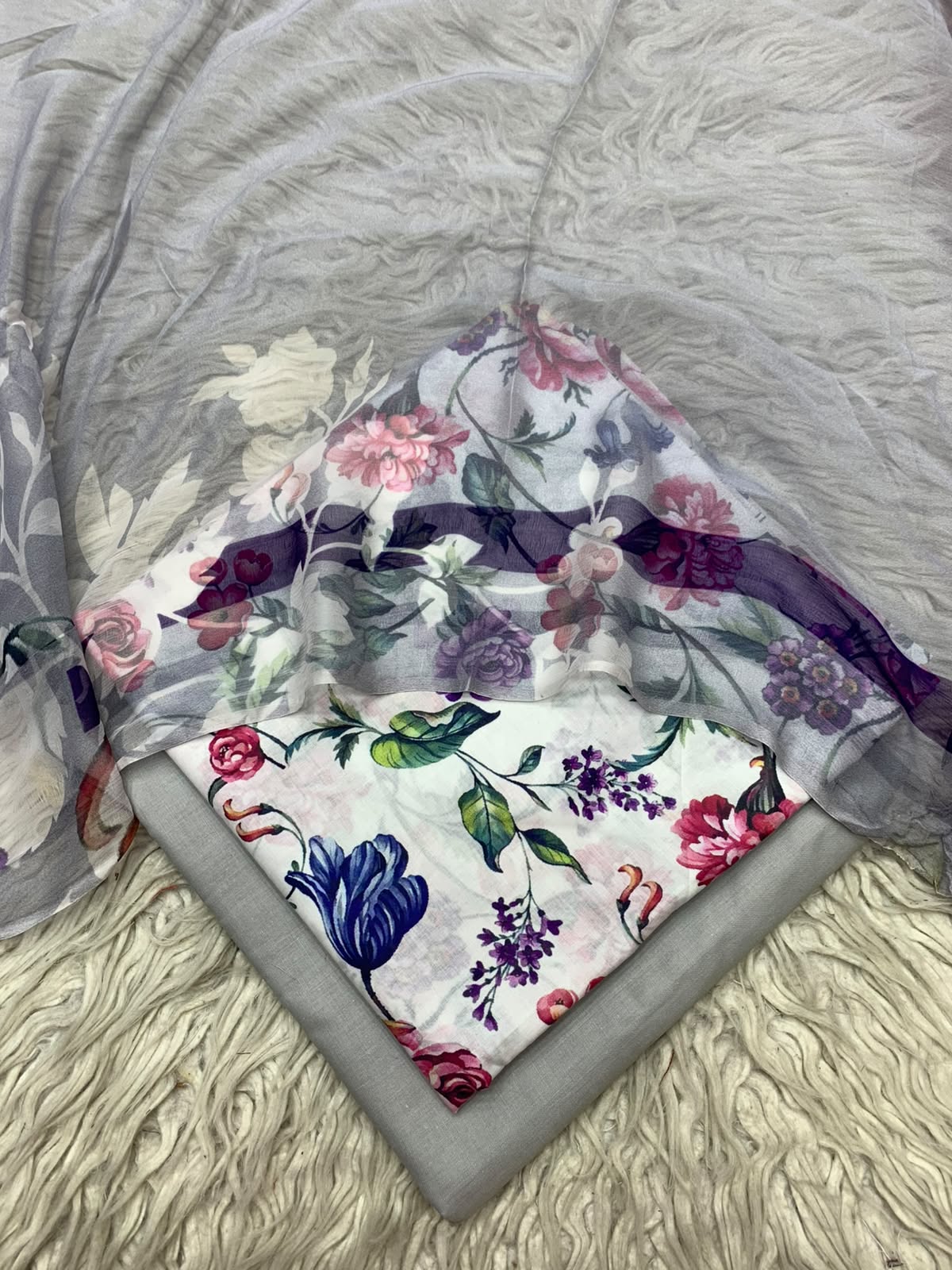 90x88 3Pc Premium Lawn Suit Vol-0020