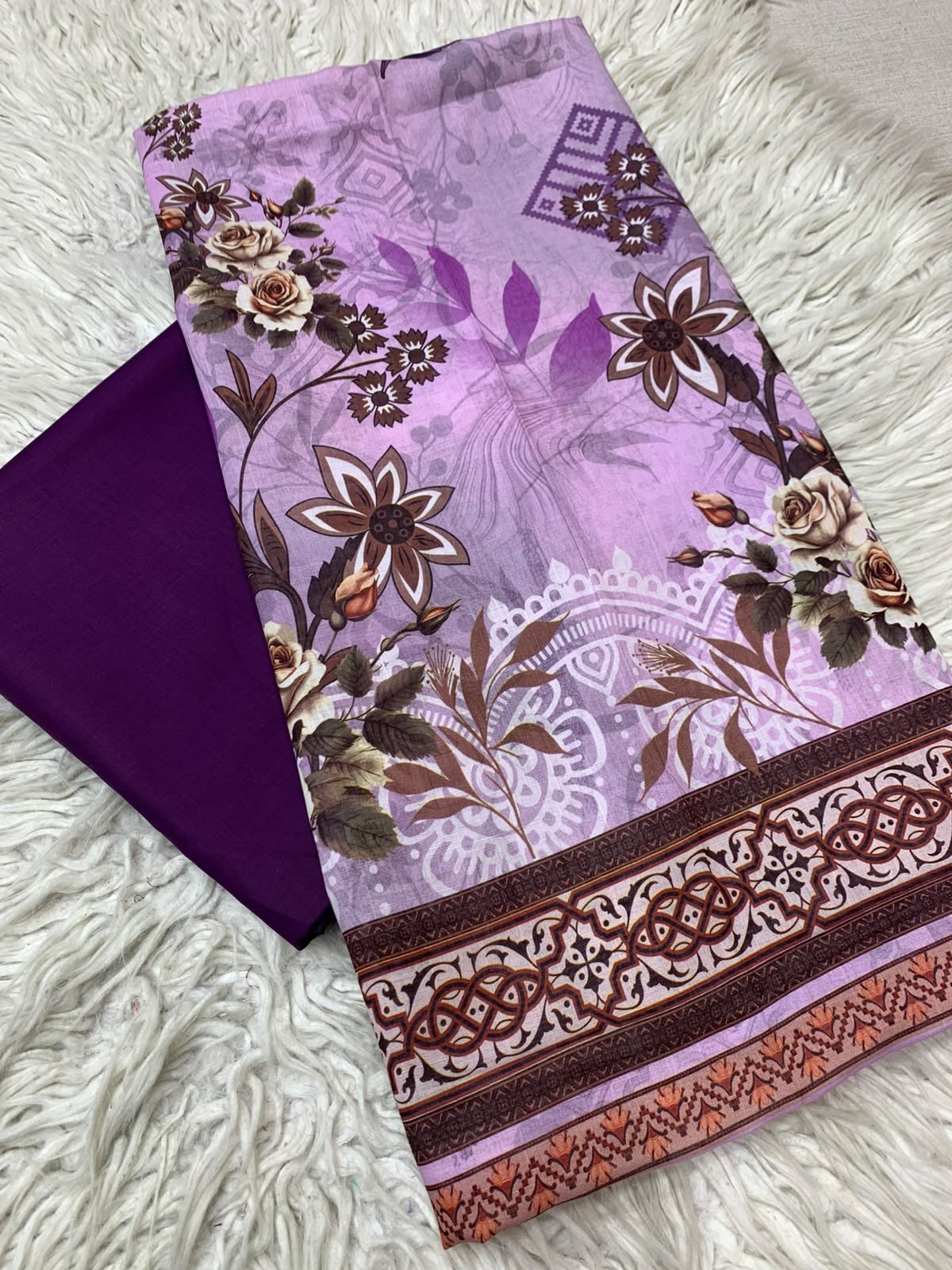 2Pc Printed Lawn Unstitched Suit 550