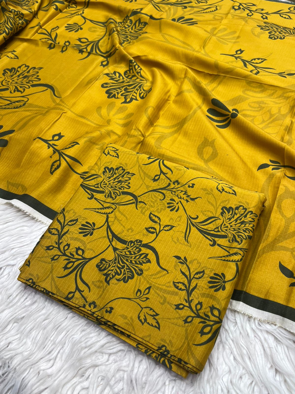 3Pc BanaDora Viscose Allover Suit - 0093