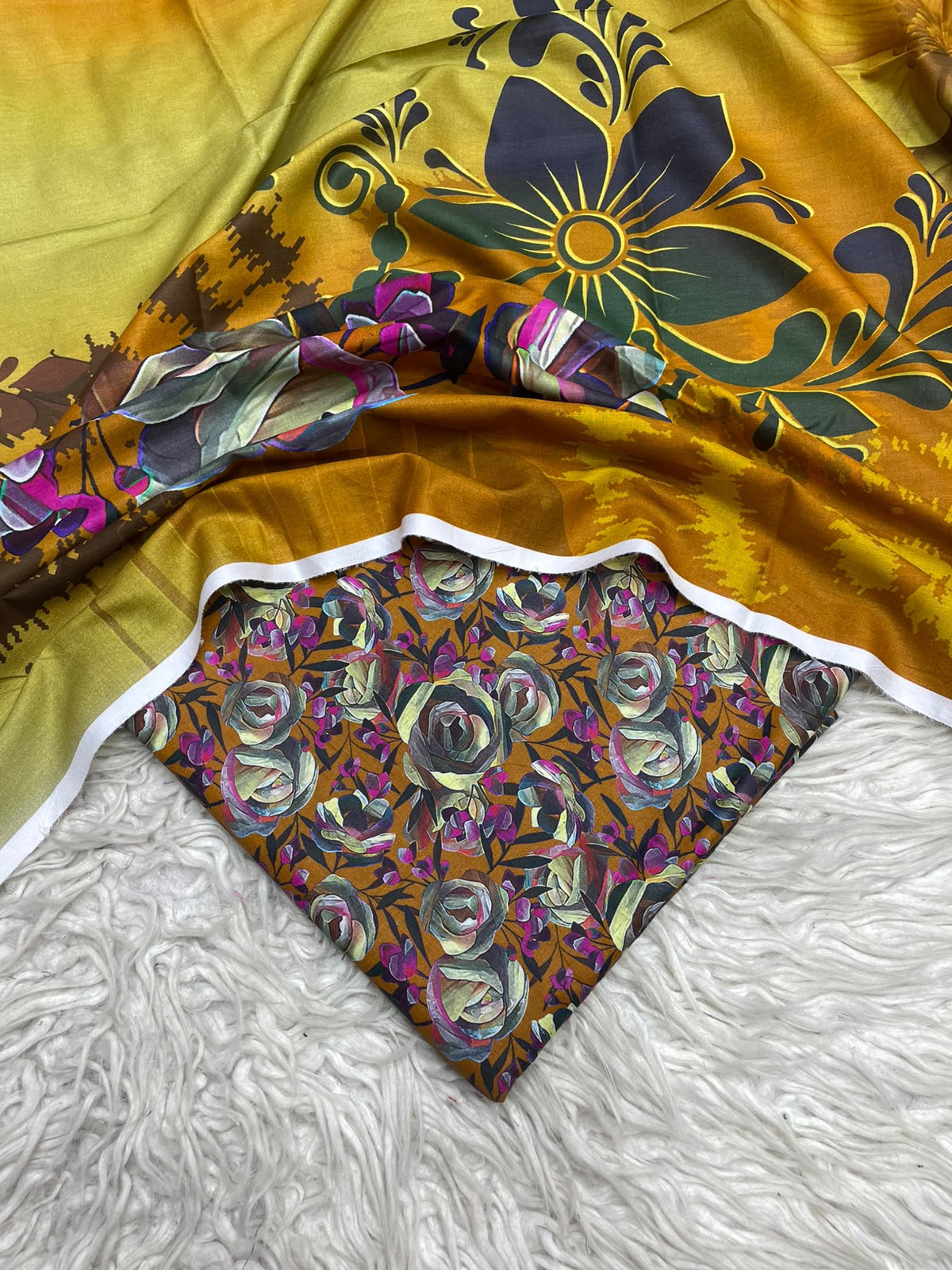3Pc Same Digital Printed Lawn Suit 15