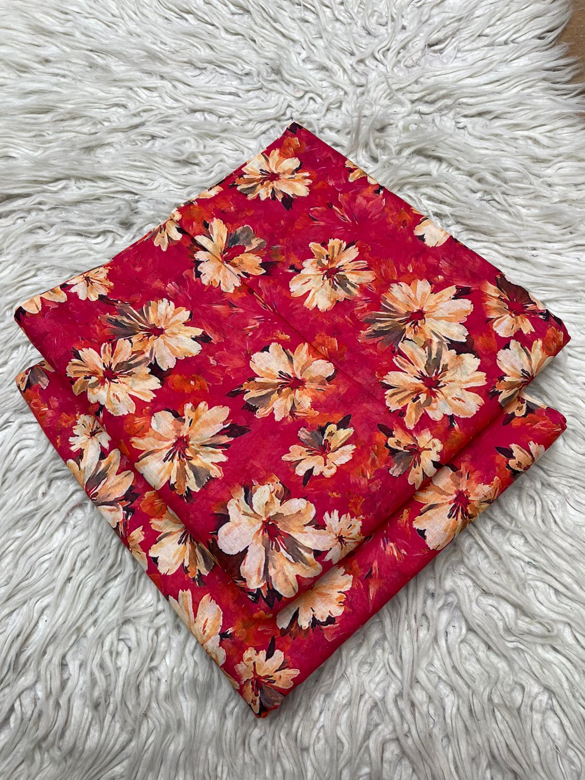 2Pc Lawn Digital Printed Suit 582