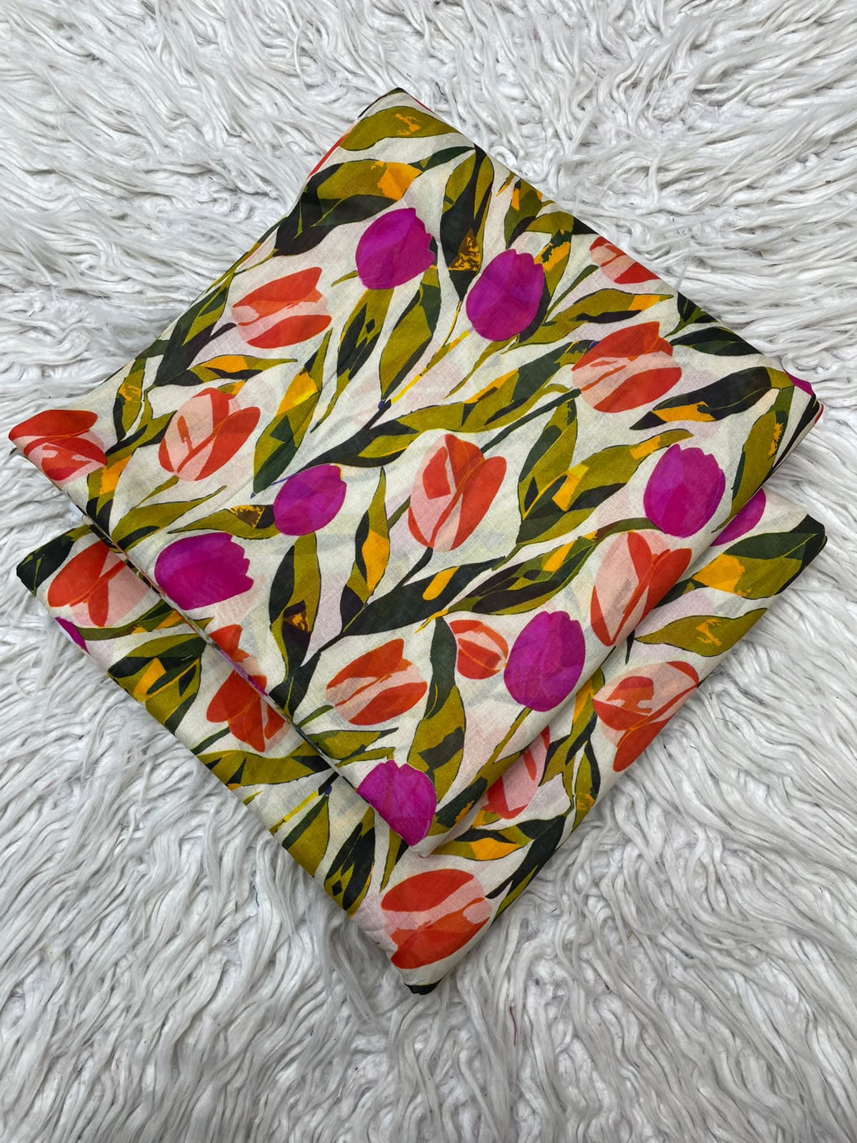 2Pc Al Karam Lawn Printed Suit Vol-557