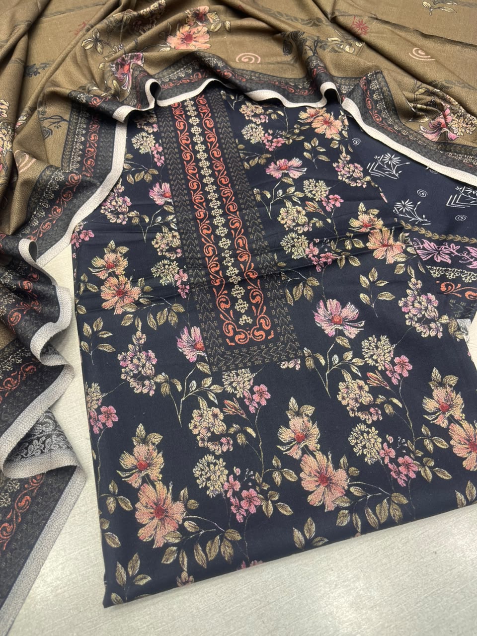 3Pc Sapphire Dhanak Unstitched Suit 0157
