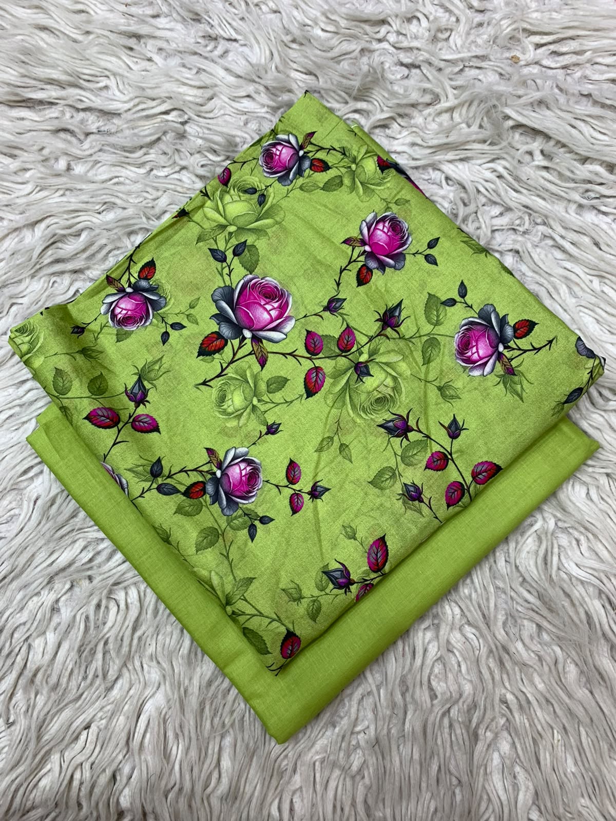 2Pc Printed Lawn Unstitched Suit 15