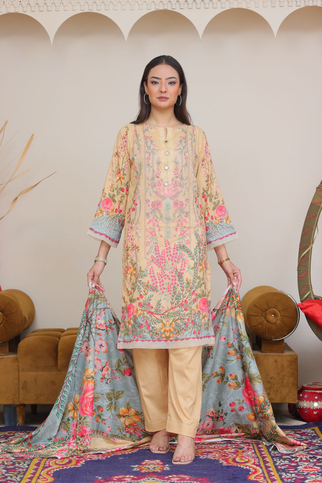 3 Peice Lawn Unstitched Suit - D (05)