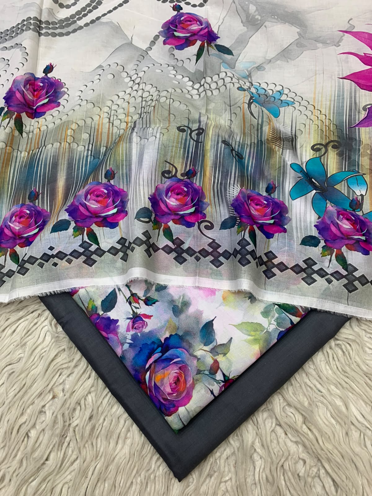 90x88 3Pc Premium Lawn Suit Vol-0020