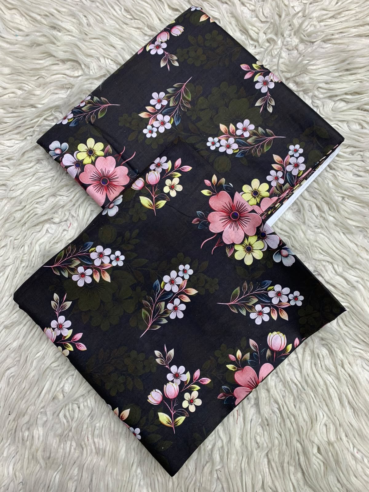2Pc Same Printed Lawn 572