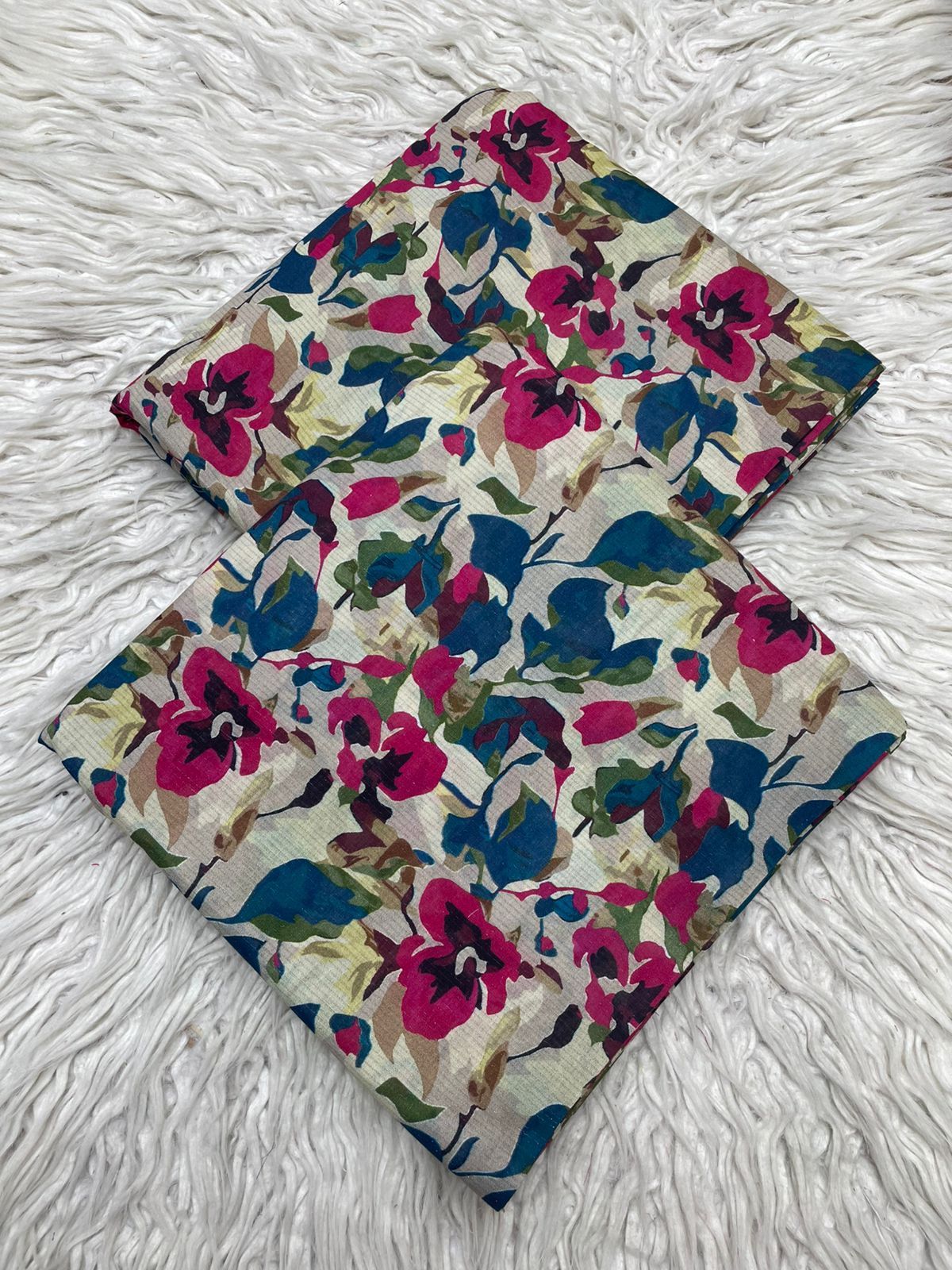 2Pc Silvary Lawn Digital Printed Suit 495