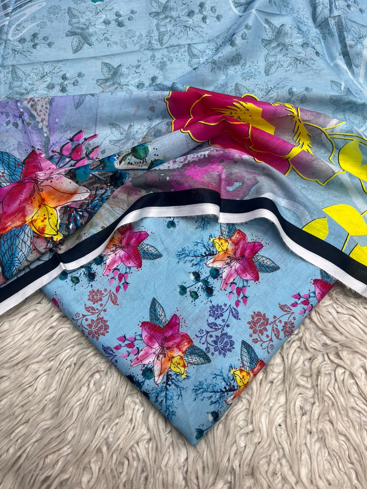 3Pc Same Digital Printed Lawn Suit 15
