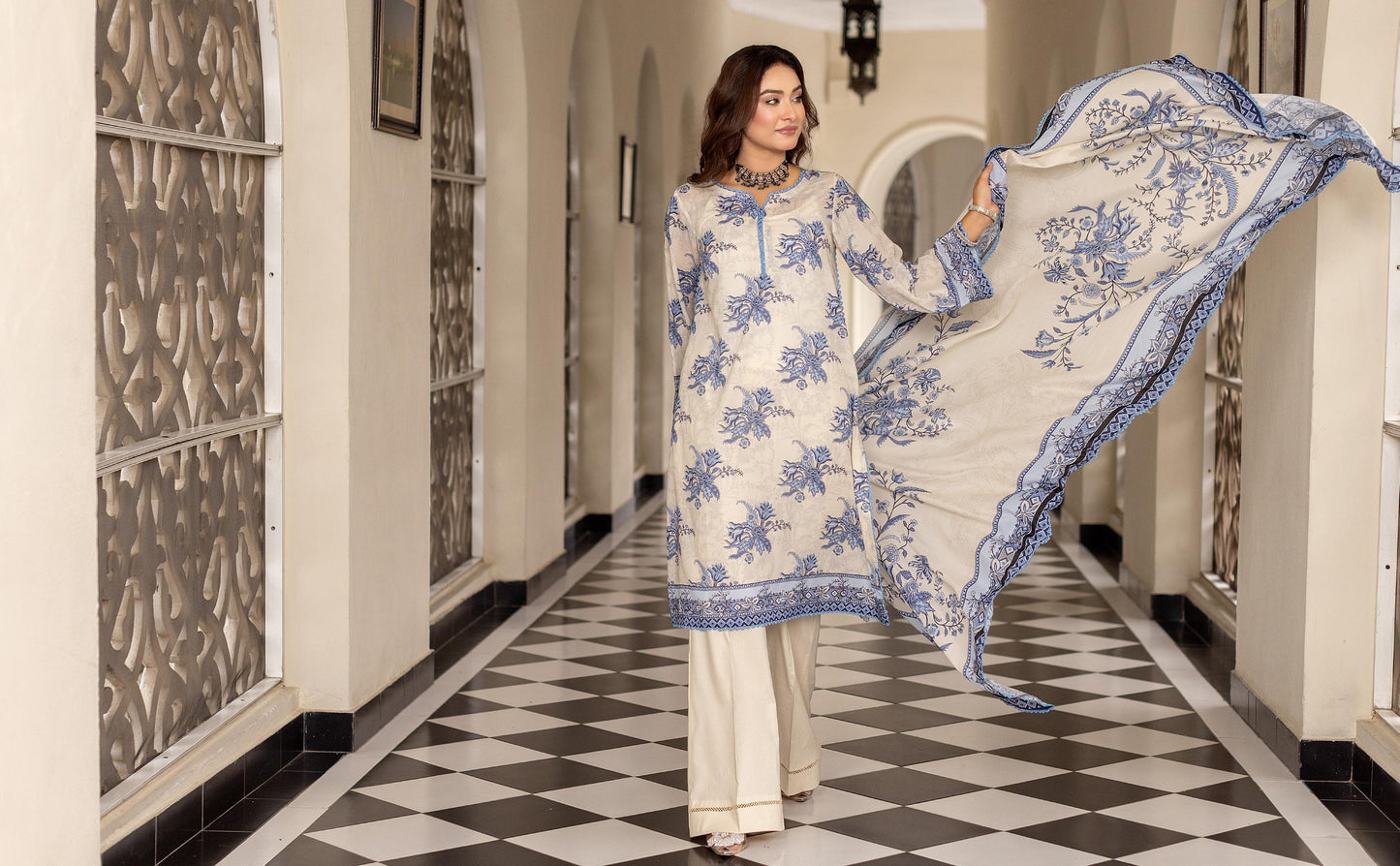 Noura 2Pc Kameez & Trouser - D108