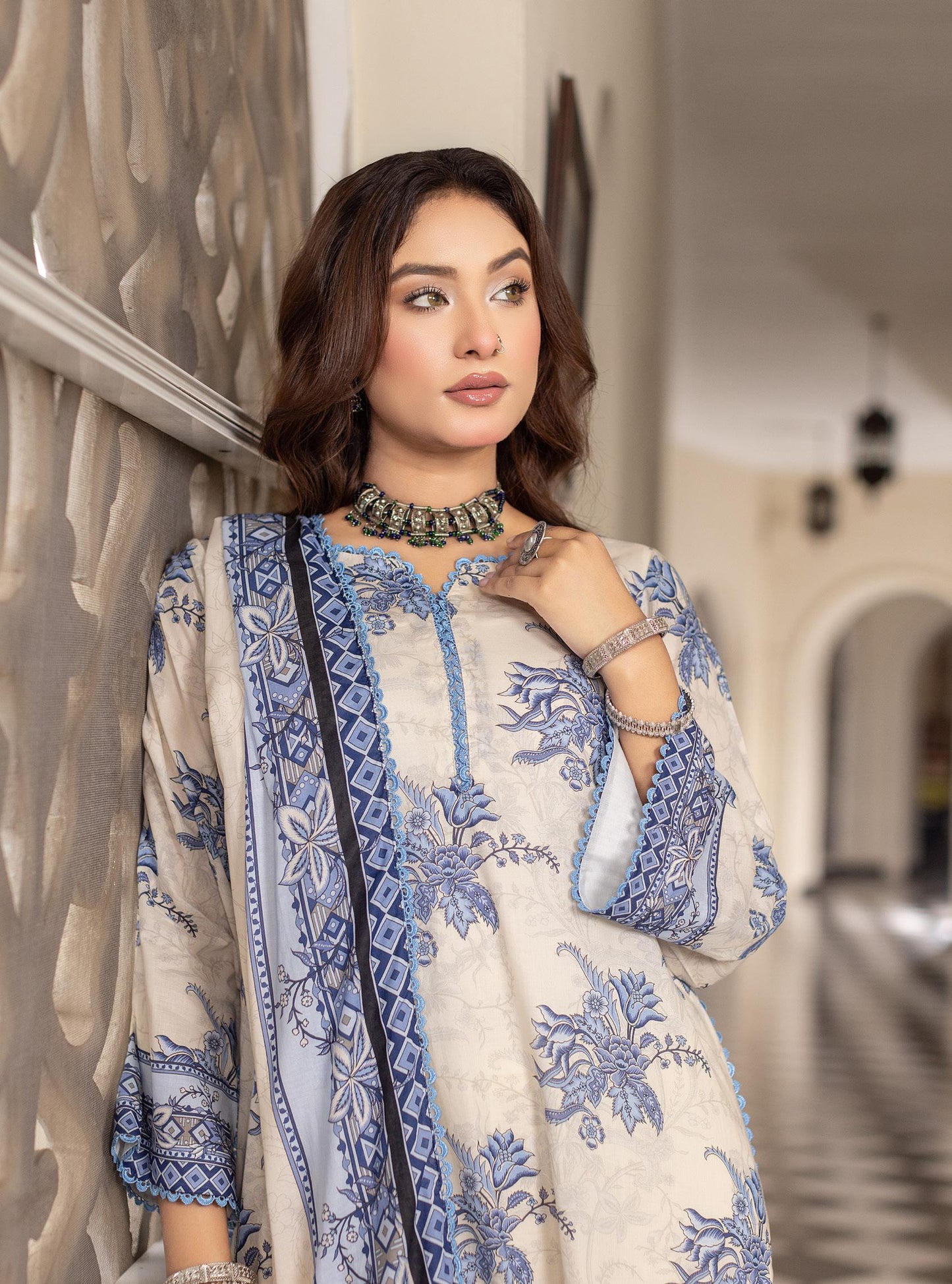 Noura 2Pc Kameez & Trouser - D108