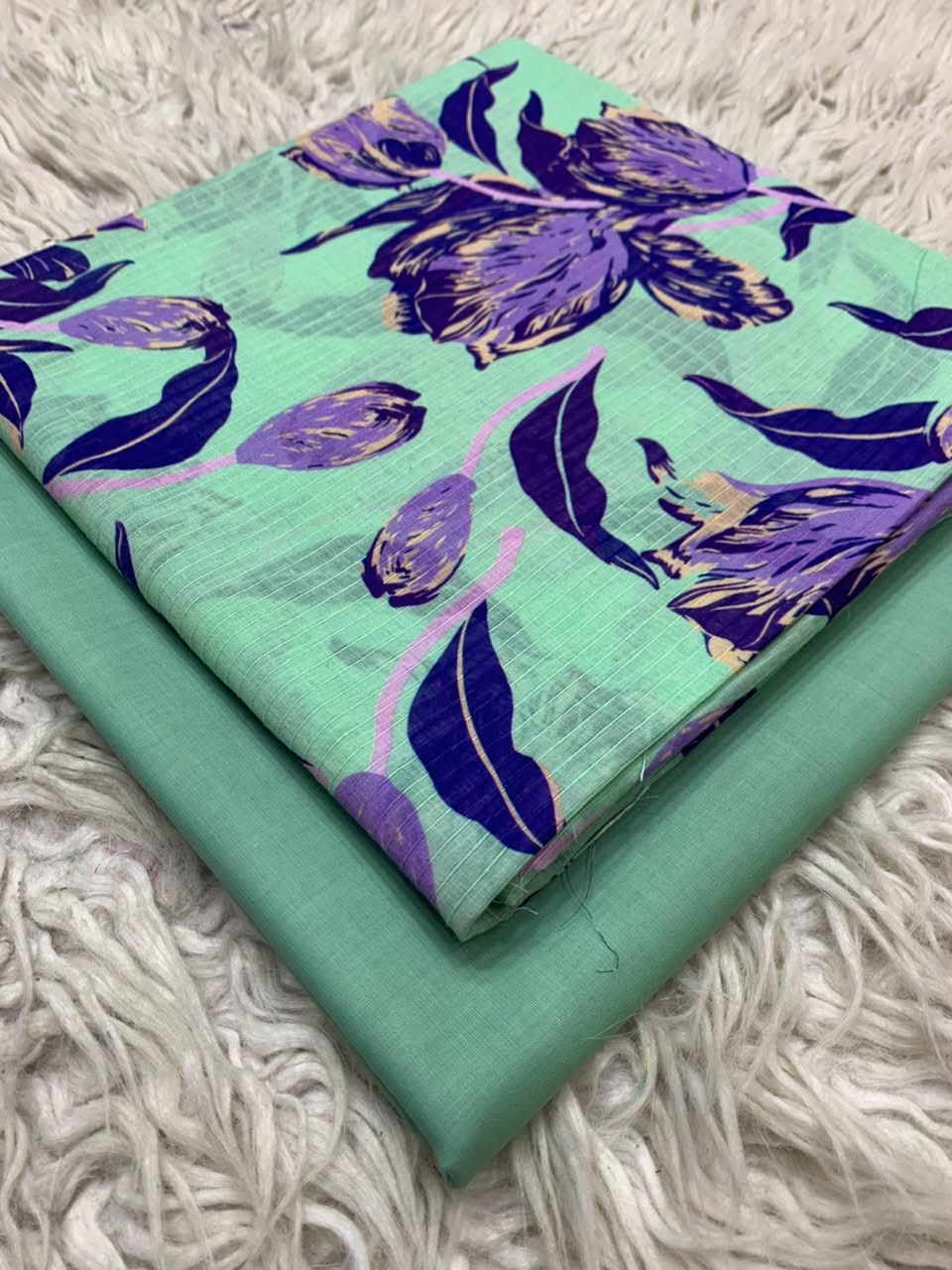 2Pc Printed Lawn Unstitched Suit 0180