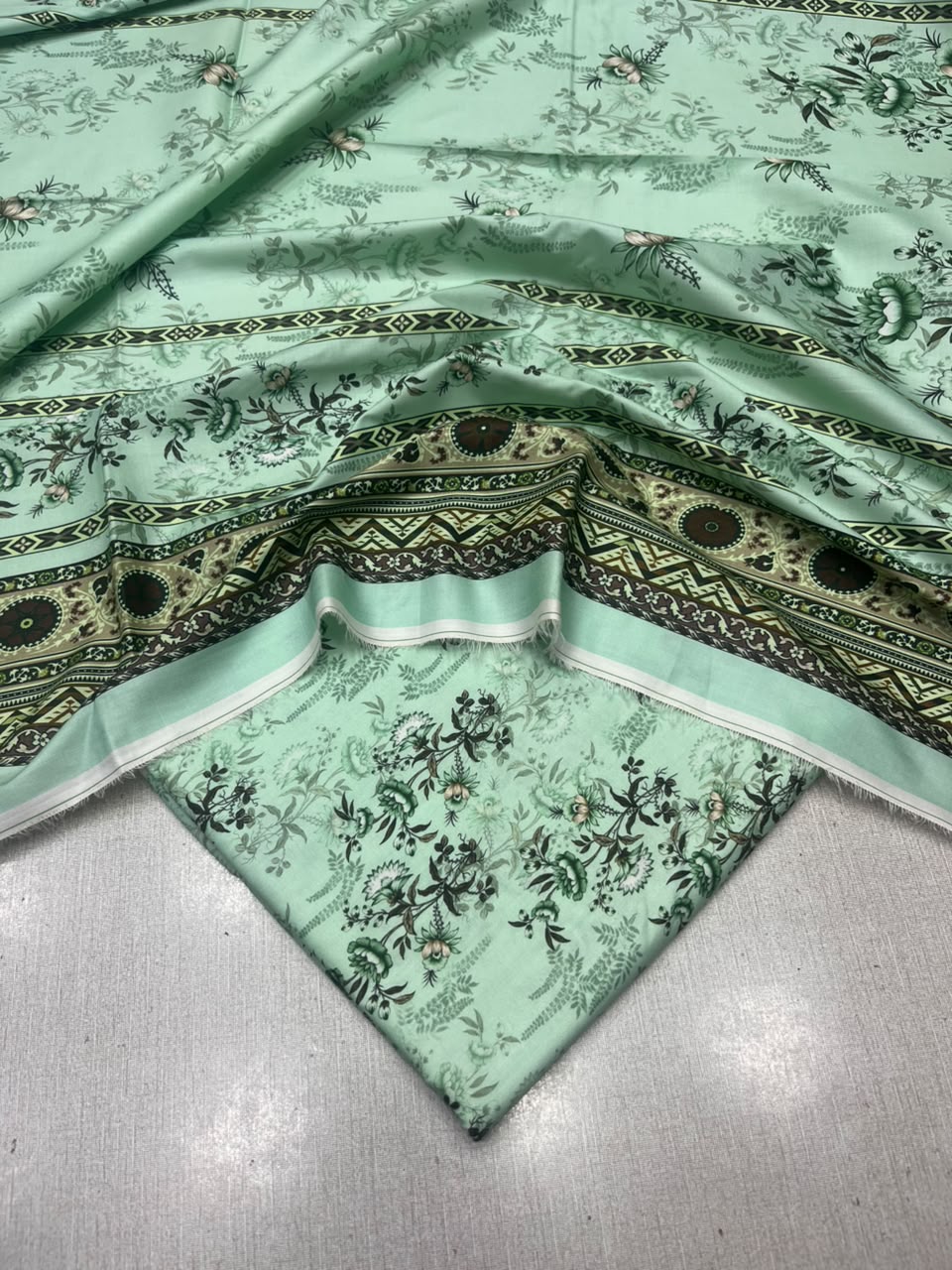 2Pc Staple Kameez & Dupatta Unstitched 62