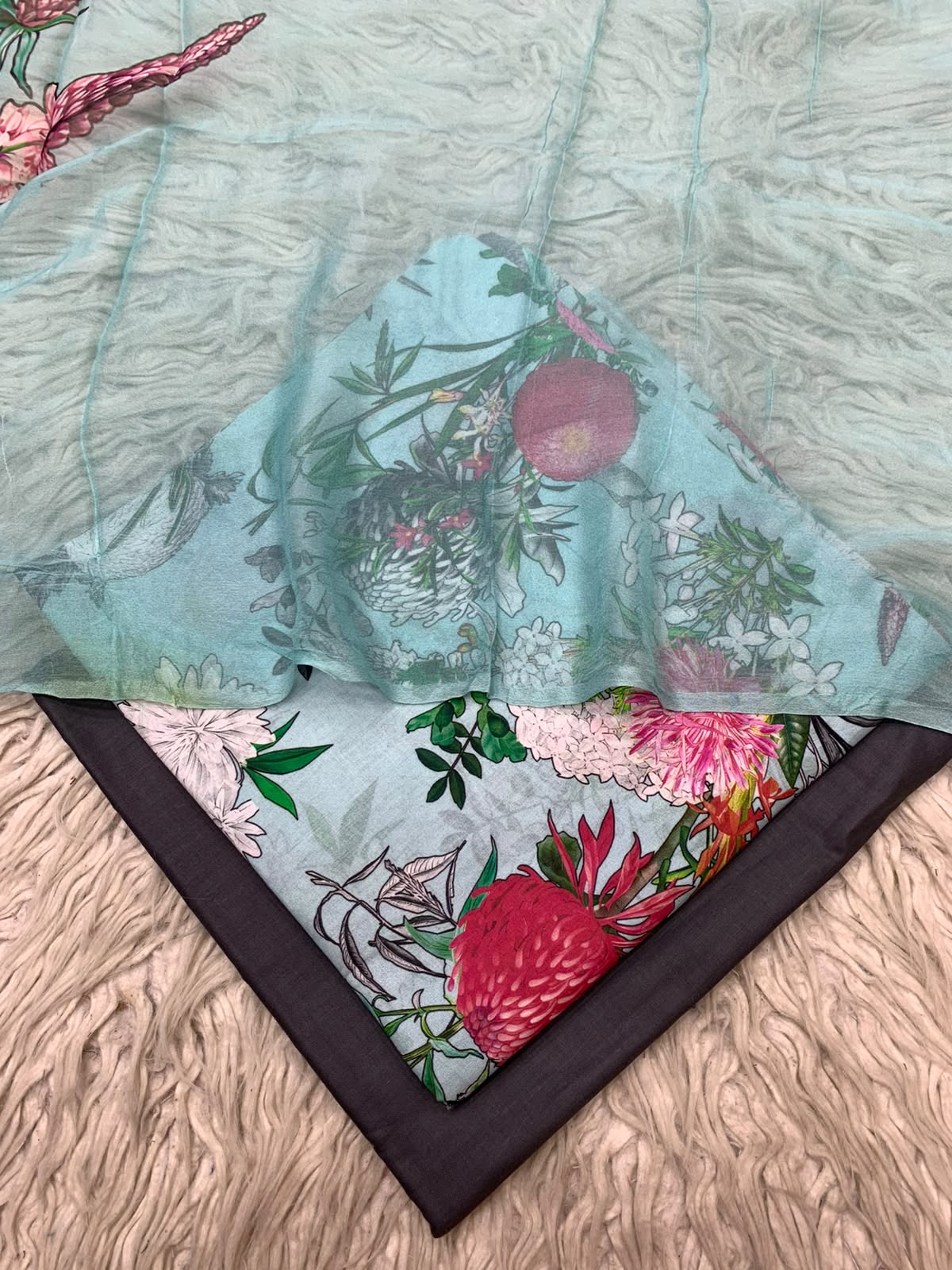 90x88 3Pc Premium Lawn Suit Vol-0020