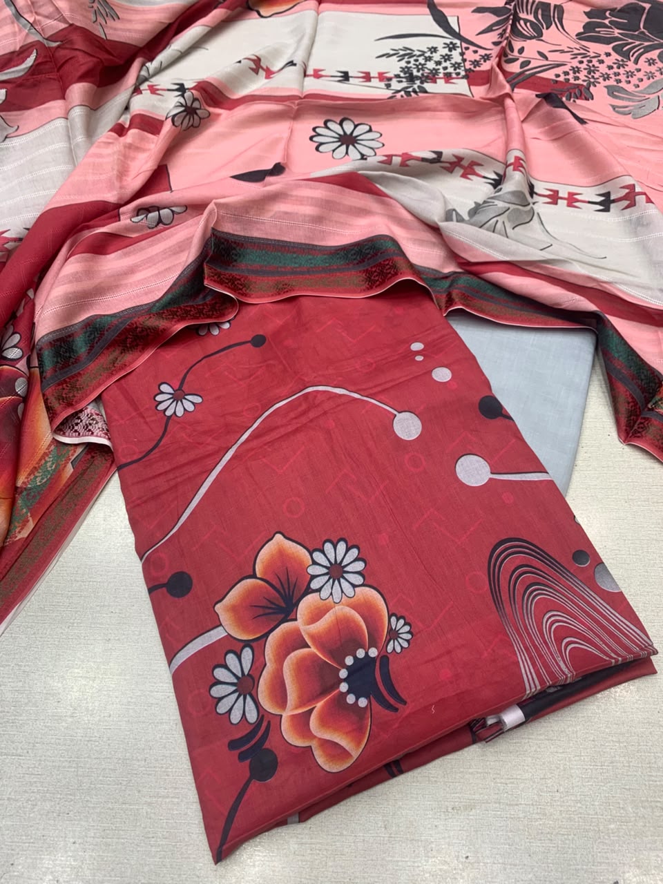 3Pc Lawn Digital Printed Unstitched Suit 24099