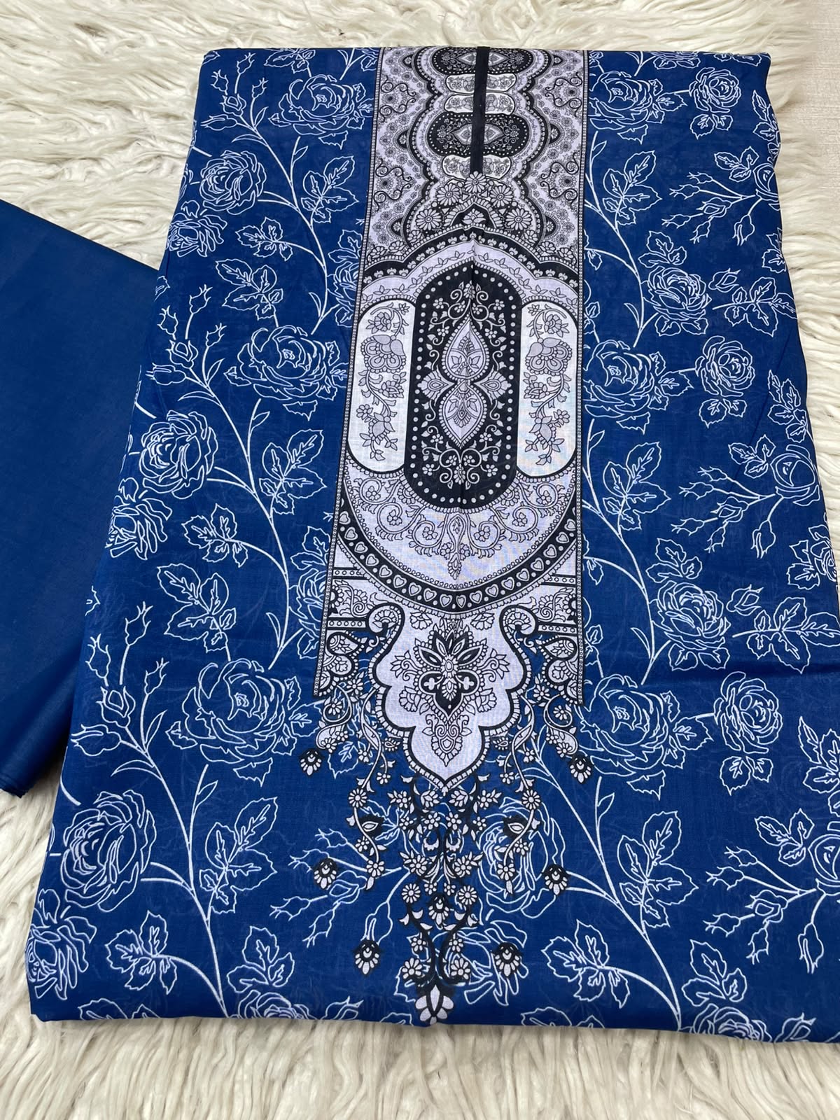 2Pc Bin Noor Fab Lawn Kameez & Dyed Trouser Suit Vol-70