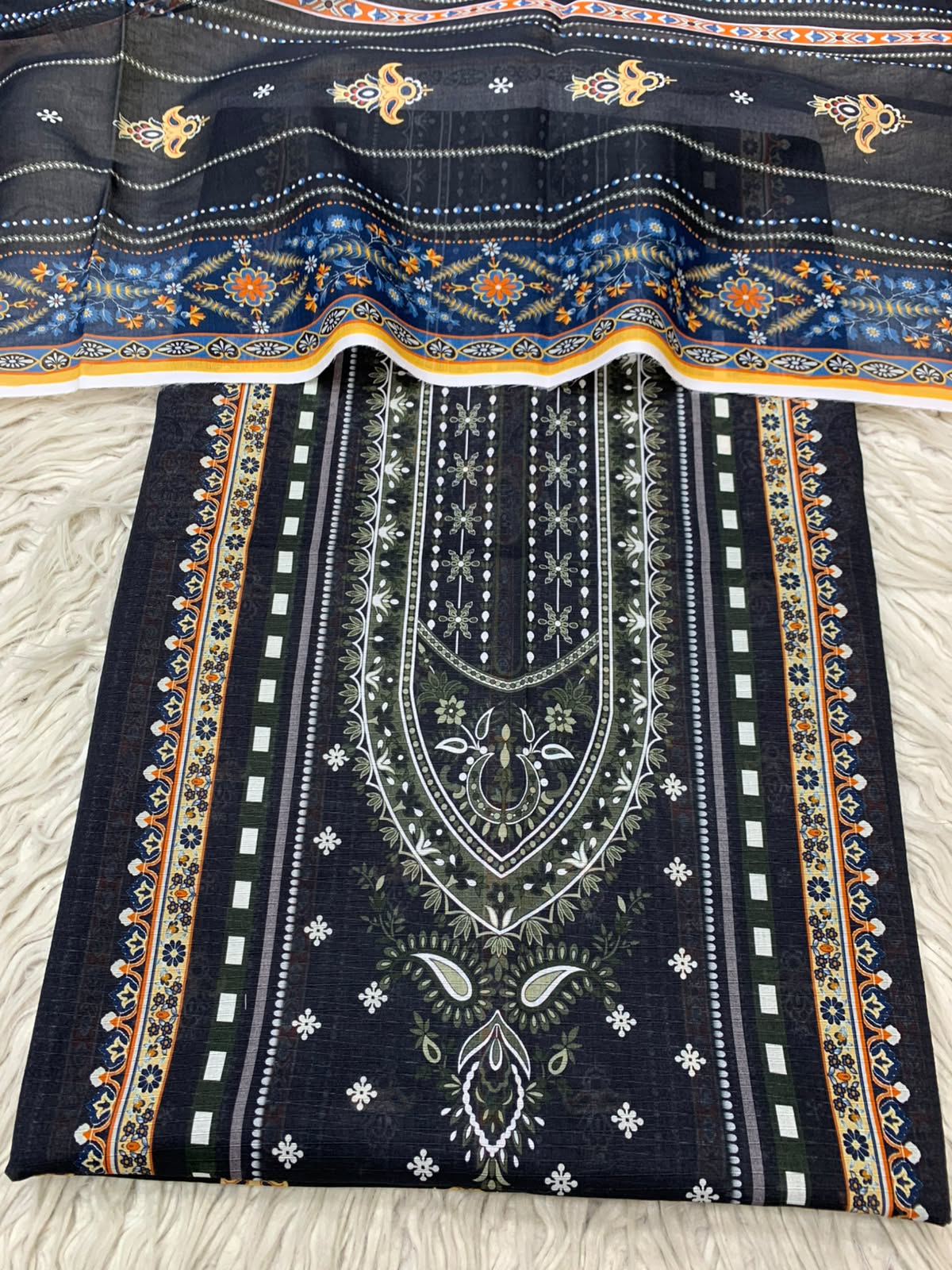2Pc Bin Noor Fab Lawn Kameez & Dupatta Vol-67