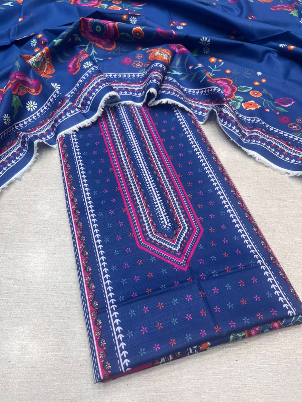 2Pc Slub Khaddar Kameez & Dupatta Suit 6237