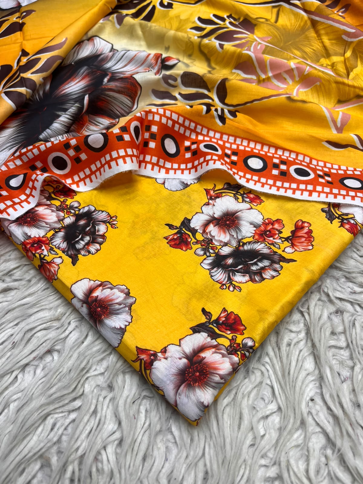 3Pc Same Digital Printed Lawn Suit 15