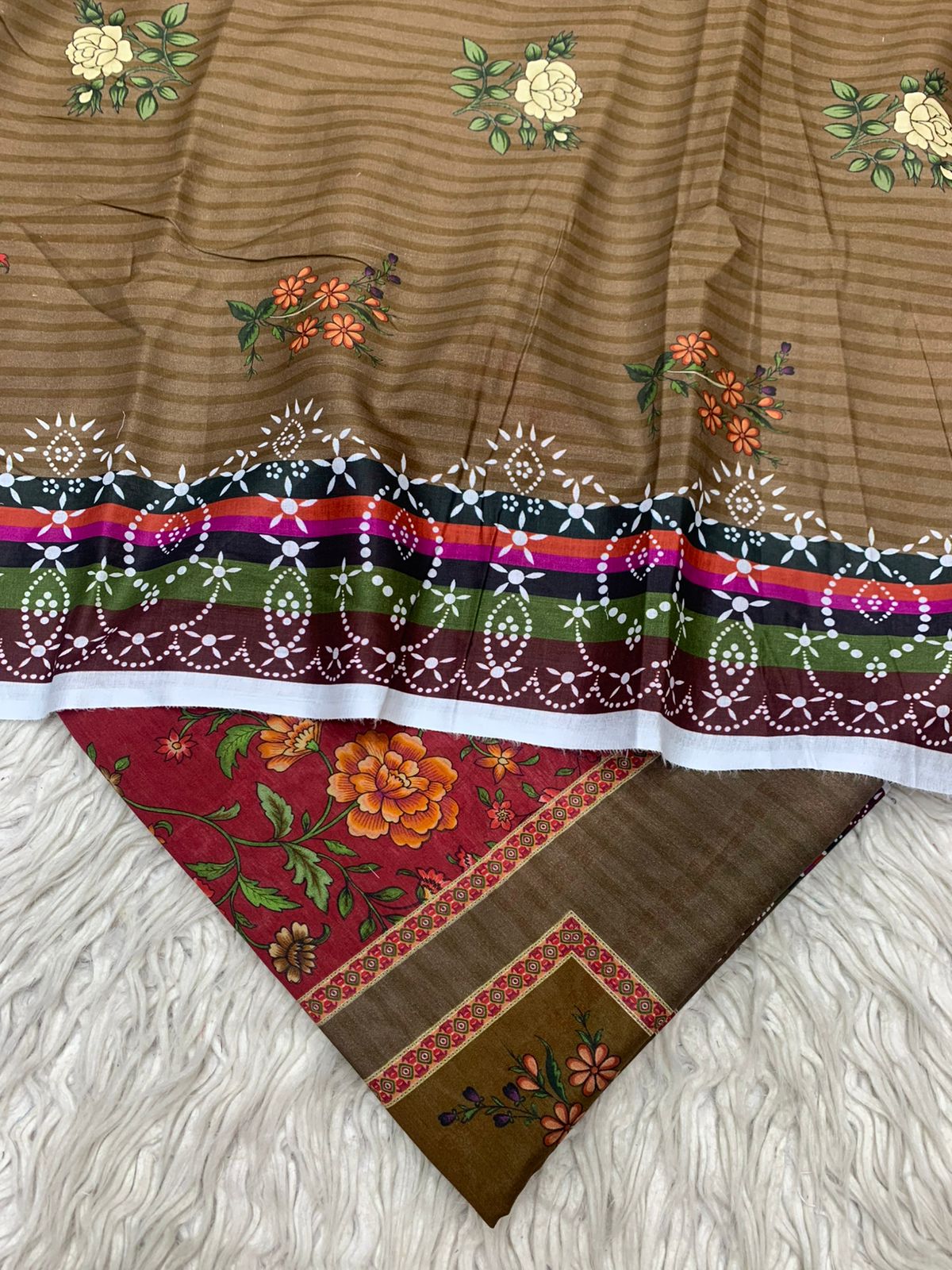 2Pc Bin Saeed Lawn Kameez & Dupatta Printed Suit Vol-6205