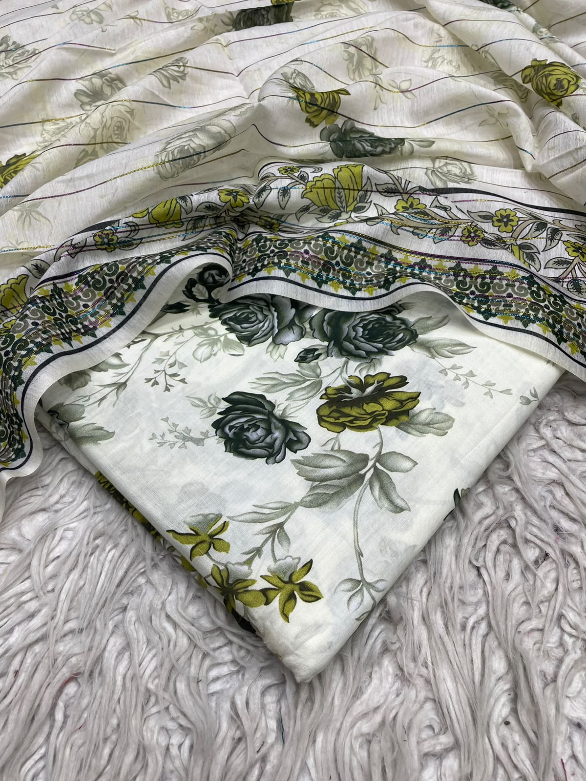 3Pc Stylo Lawn Unstitched Suit 03