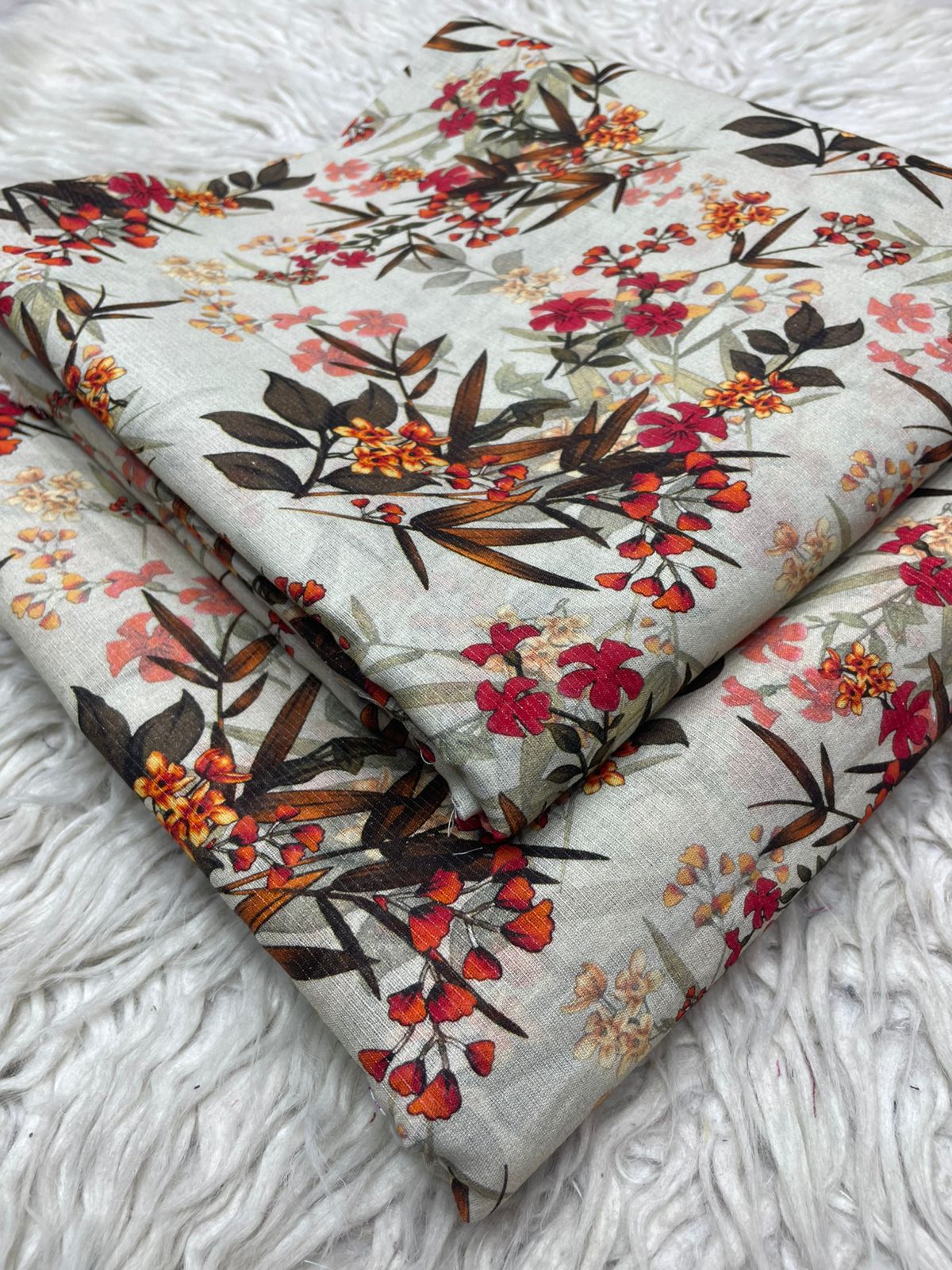 2Pc Silvery Lawn Digital Printed Suit 544
