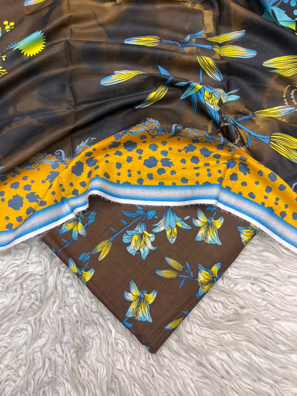 3Pc Same Digital Printed Lawn Suit 15