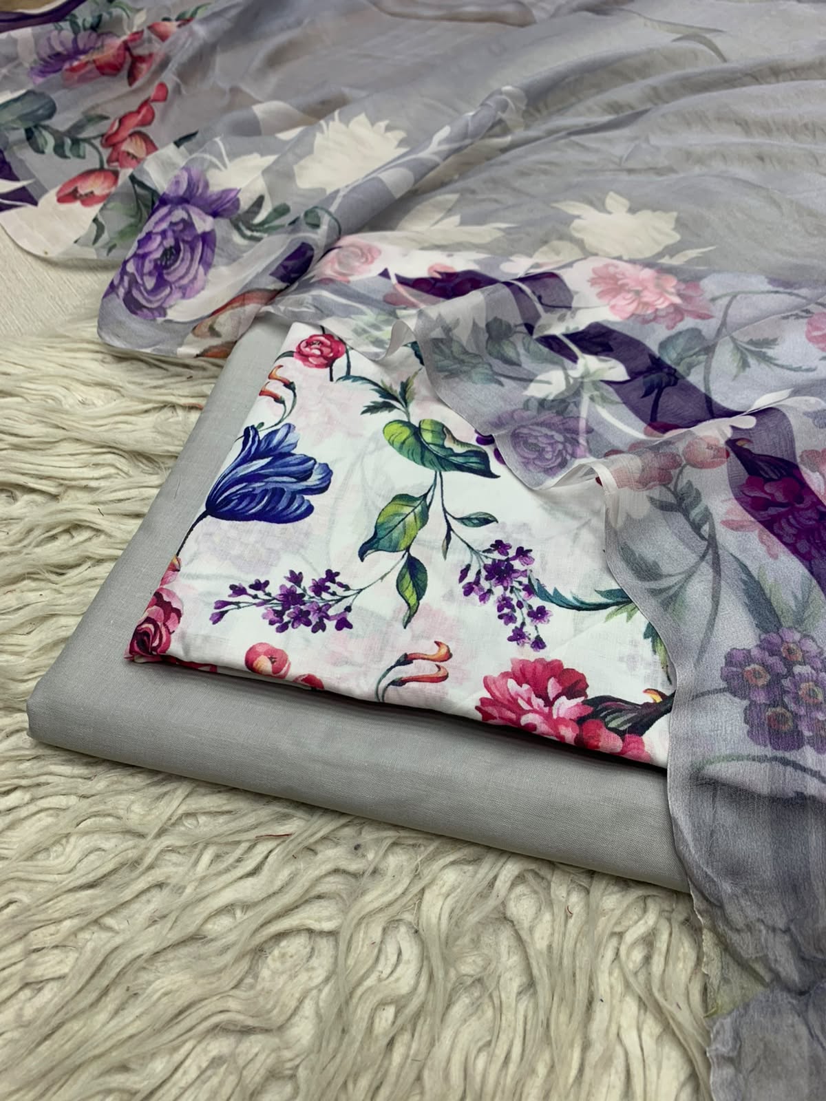 90x88 3Pc Premium Lawn Suit Vol-0020