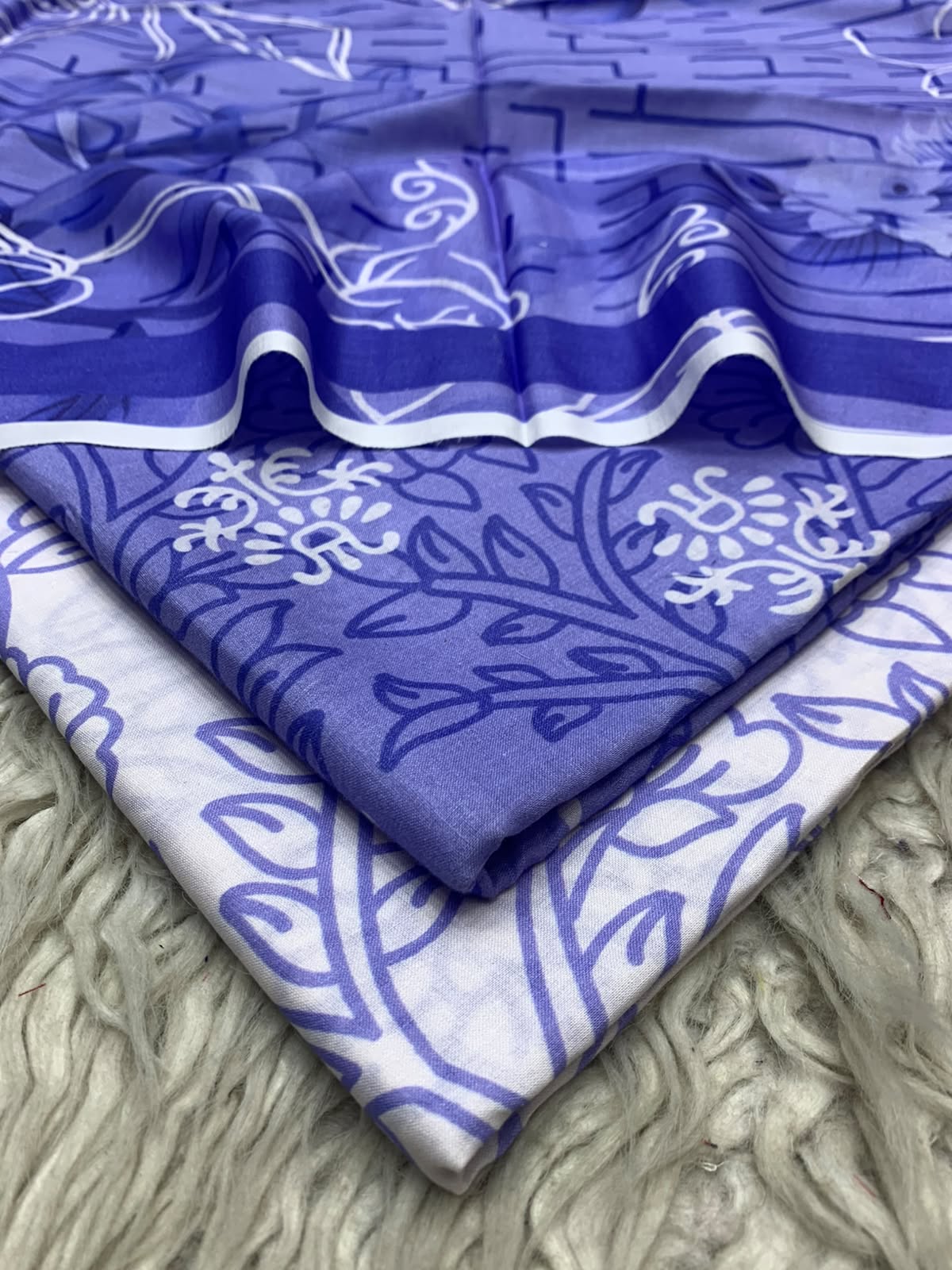 Sapphire 3Pc Lawn Kurta Shalwar Style Design 499