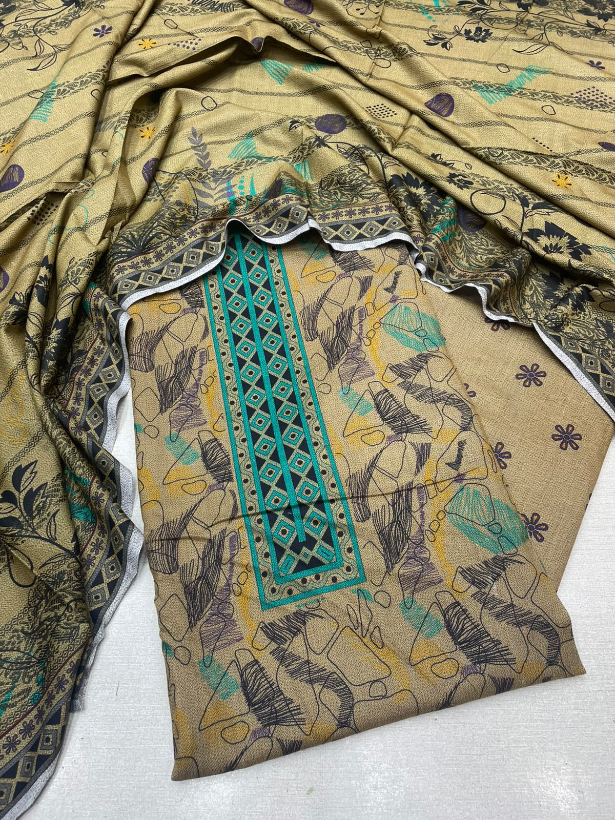 3Pc Sapphire Dhanak Unstitched Suit 0157