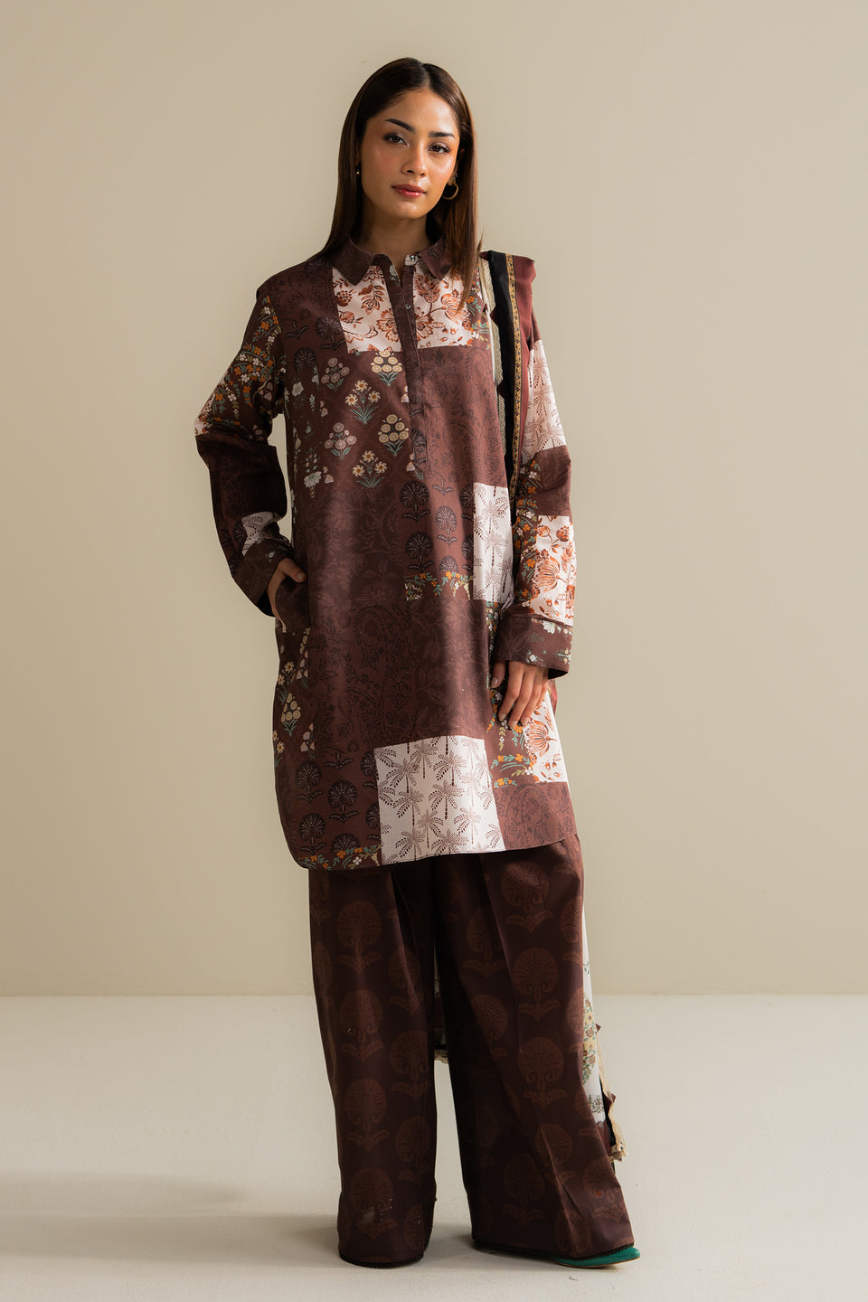Mevi-5B COCO (prints) by Zara Shahjahan Vol-698