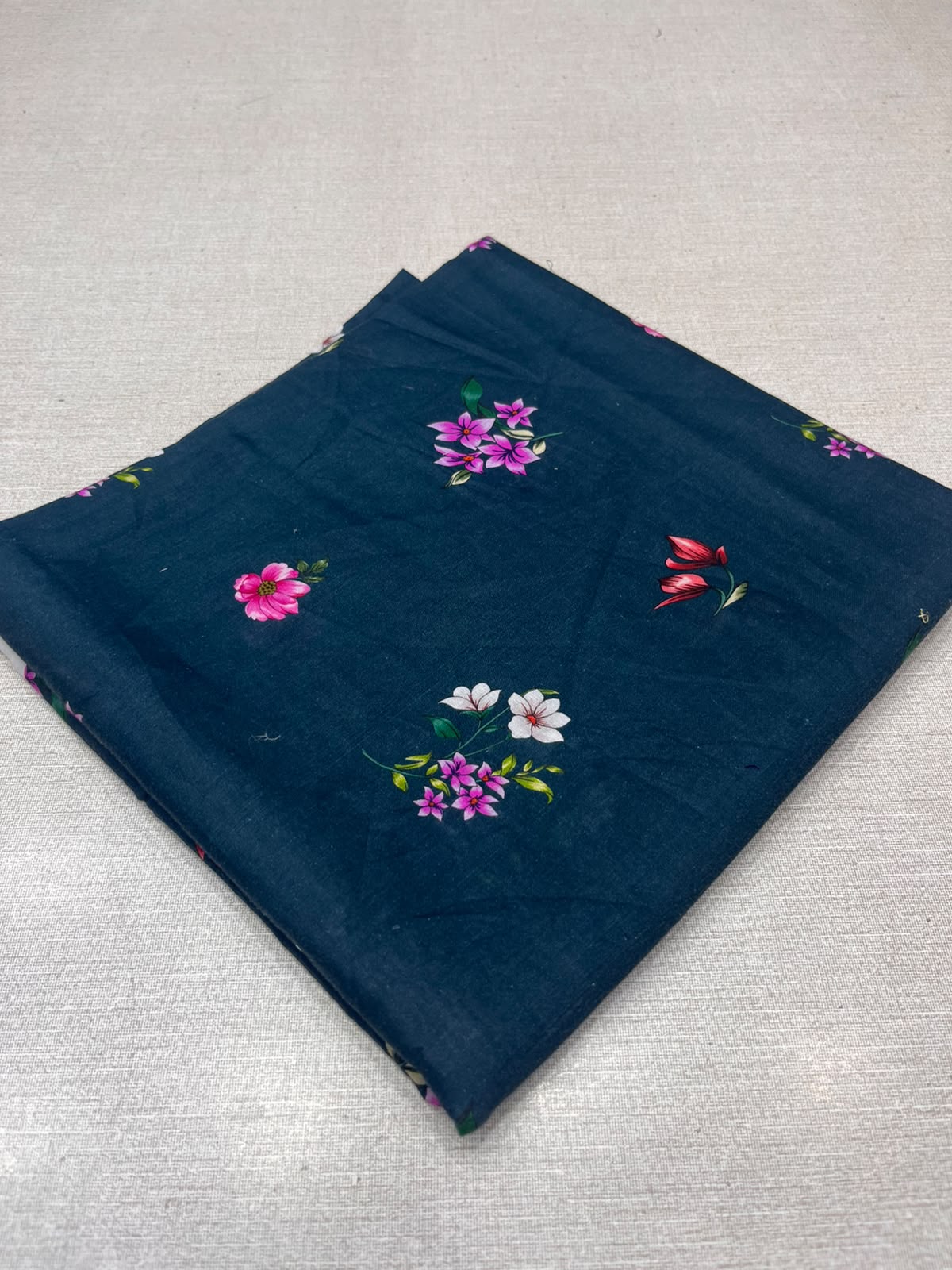 2Pc Same Printed Lawn Unstitched Suit 1432