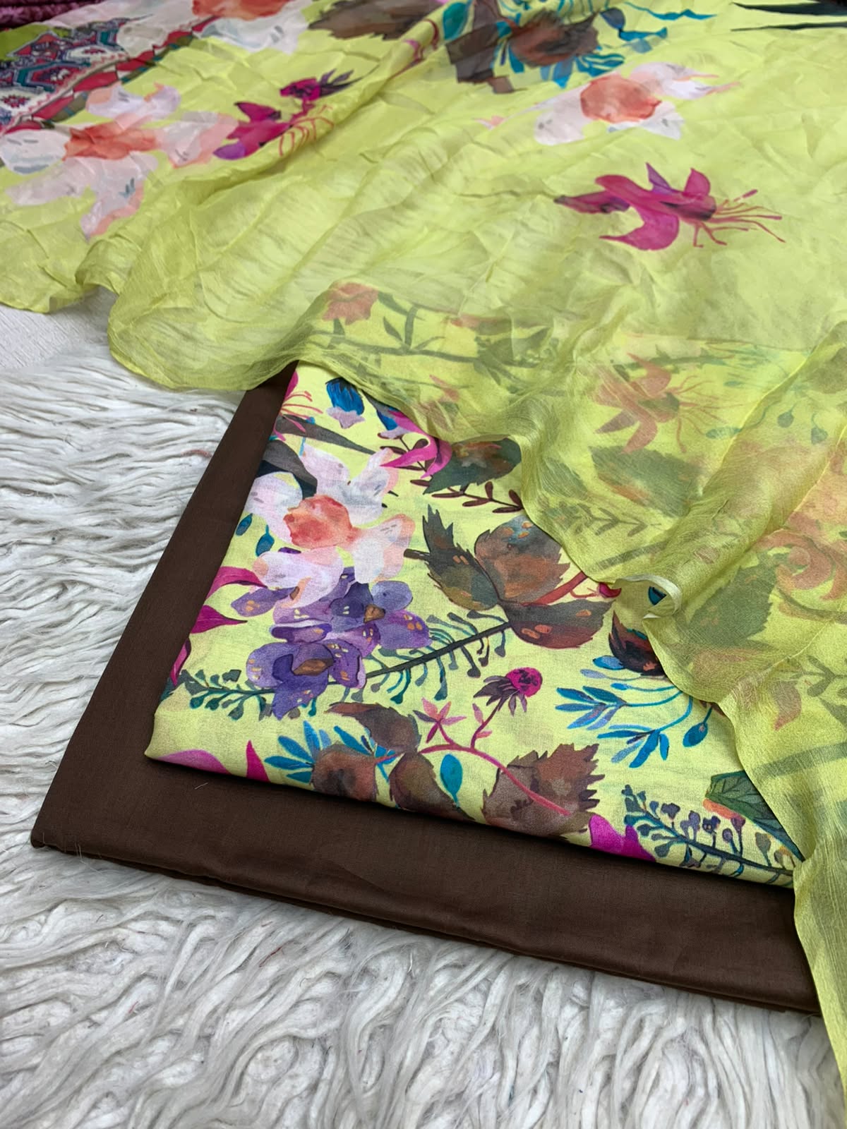 90x88 3Pc Premium Lawn Suit Vol-0020