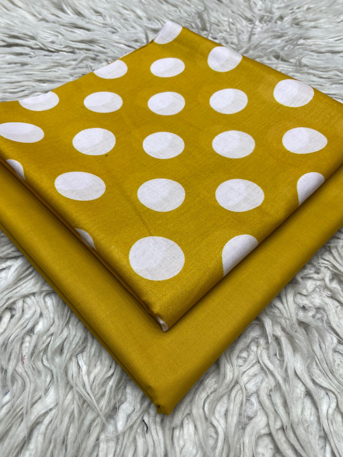 90x88 2Pc Bareeze Lawn Polka Dots Kameez & Dyed Trouser Printed  Suit Vol-0208